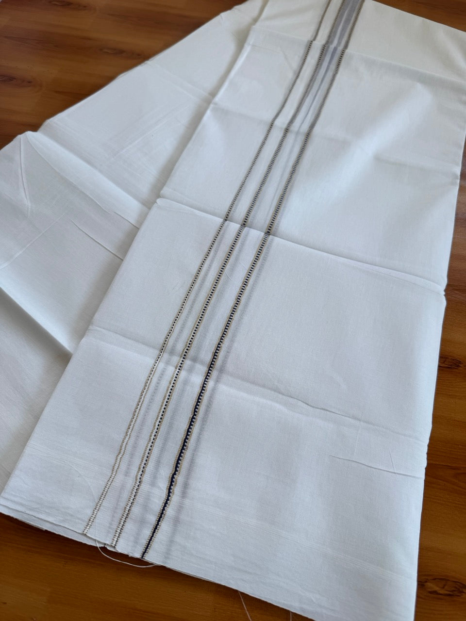 Double Pure White Mundu/Dhoti - 20% Discount !! KaithariKada Balaramapuram 100% Cotton - 100x80 - 1 Inch Puliyilakkara Silver Kasav & Navy Blue Striped Chutty Kara 3.90 mtr (8 muzham) - 1 KK5504 VAS