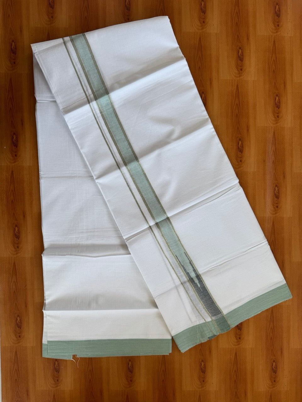 Double Pure White Mundu/Dhoti - 20% Discount !! KaithariKada Balaramapuram 100% Cotton - 100x80 - 1 inch Mint Green Shaded & Black Silver Kasav Chutty Kara 3.80 mtr (8 muzham) - 12 KK5505 VAS