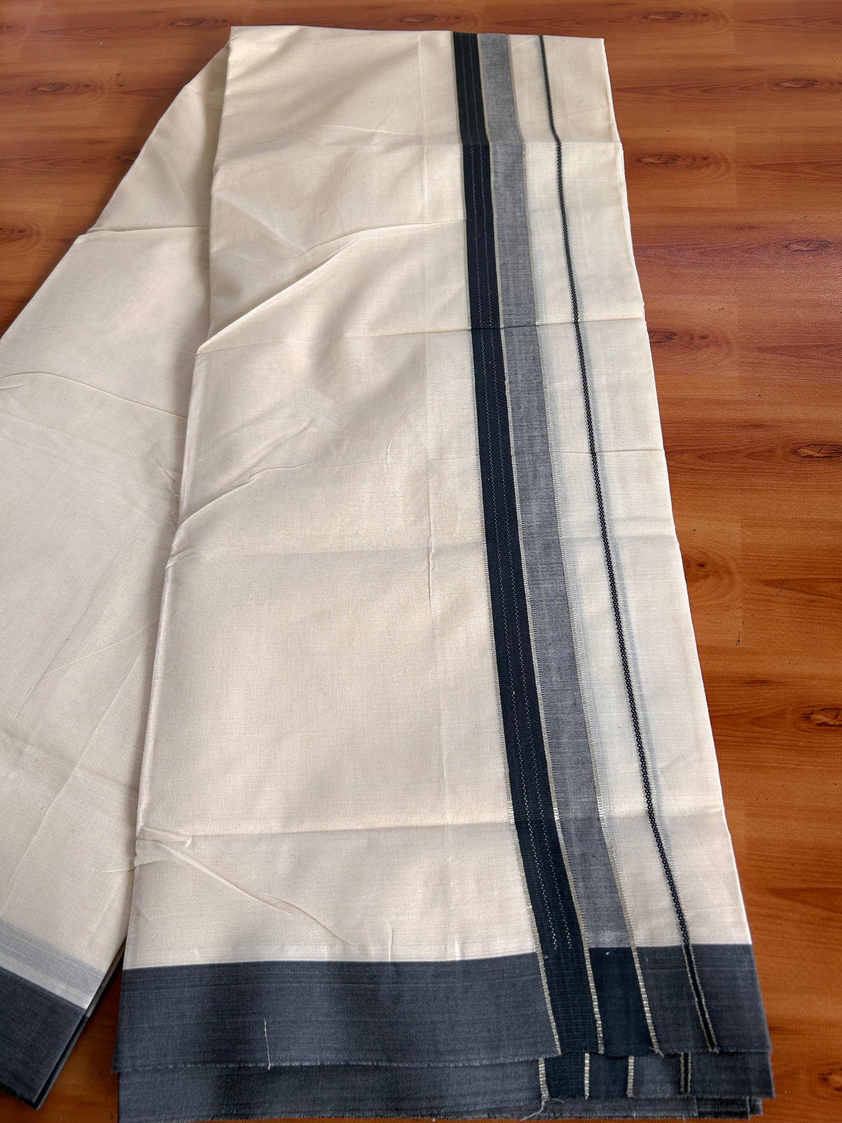 Double Off White (Unbleached) Mundu/Dhoti - 20% Discount! Kaitharikada 100% Pure Cotton - 100x80 - 1.5 inch Silver Kasav & Black striped shaded Kara 4 mtr (8.5 muzham) - 25 KK5540 PMC