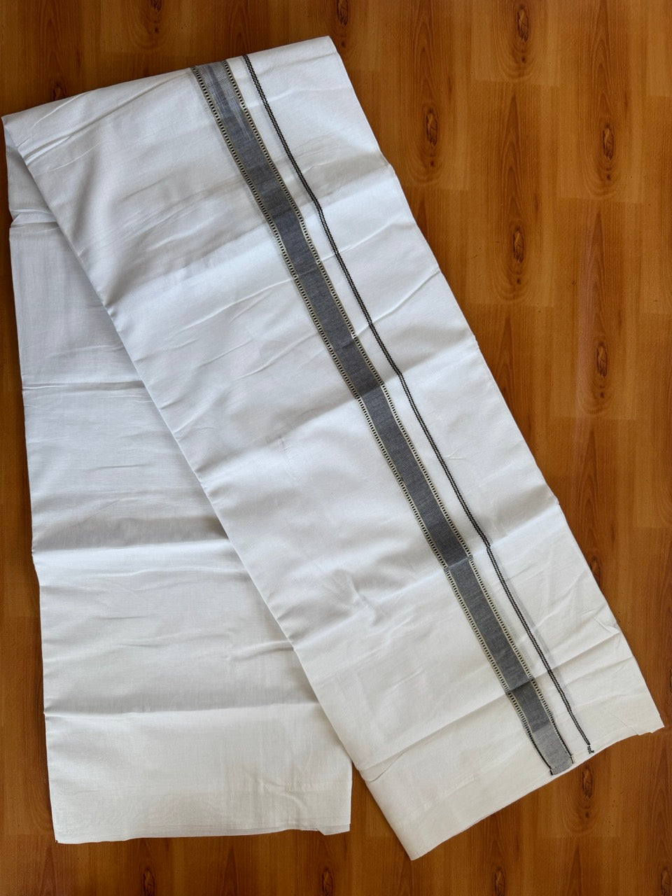 Double Pure White Mundu/Dhoti - 20% Discount !! KaithariKada Balaramapuram 100% Cotton - 100x80 - 1 Inch Puliyilakkara Silver Kasav & Black Striped Chutty Kara 3.90 mtr (8 muzham) - 5 KK5504 VAS