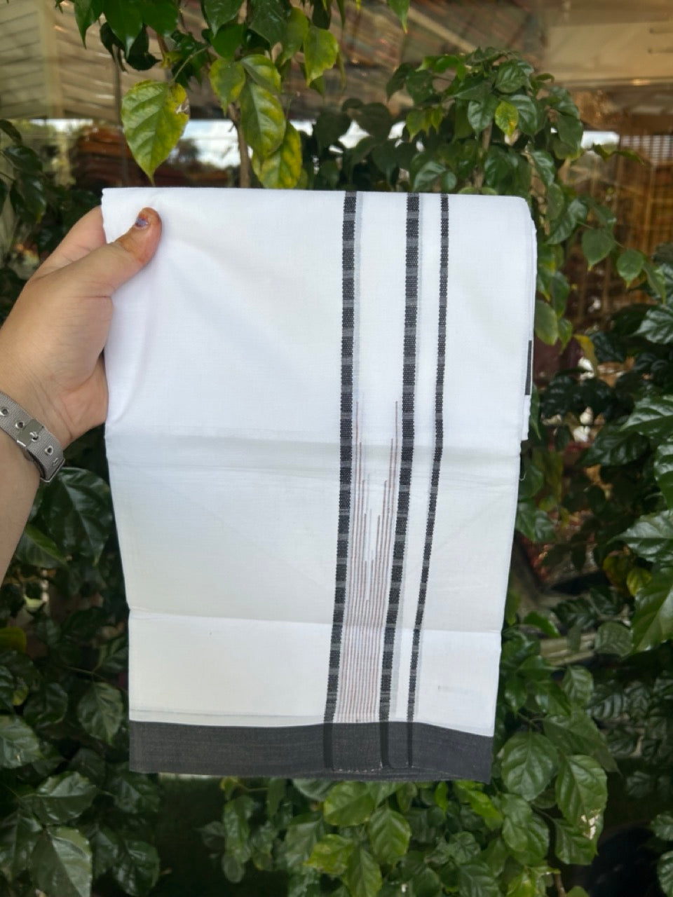 20% Discount ! Kaitharikada Balaramapuram 100% Pure Cotton Double Pure White Mundu/Dhoti - 100x80 - 1.5 inch Black & Multi colour striped chutty 3.90 mtr (8.5 muzham) - 73 KK5287 PMC