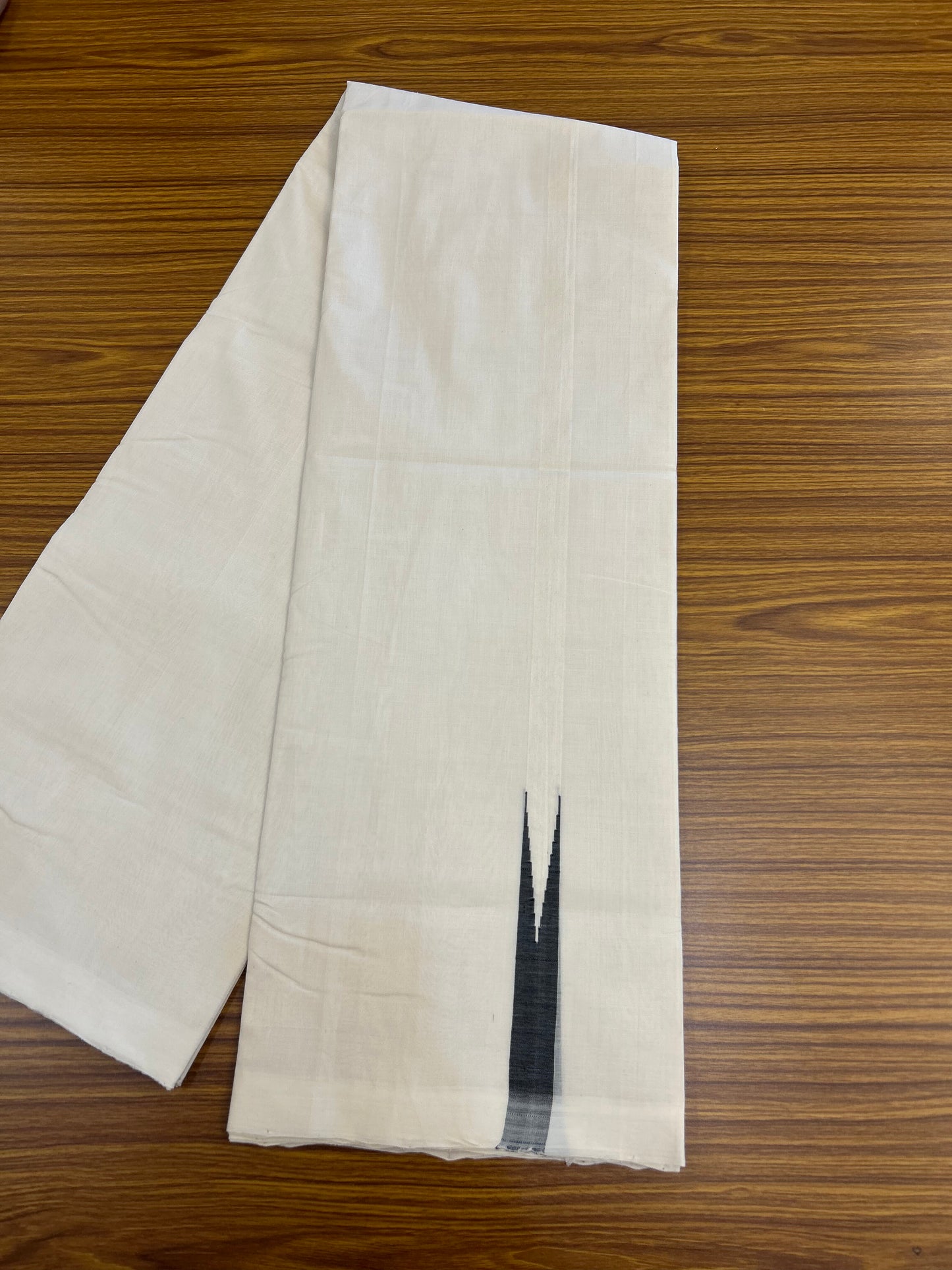 25% Discount!! KaithariKada Handloom Unakkupaav - Kerala Handloom - 100% Pure Cotton Off White - (Unbleached) Double Mundu/Dothi - 100x80 - 2 cm Black Chutty Kara 3.80 mtr (8 muzham) - 13 KK5353 REA