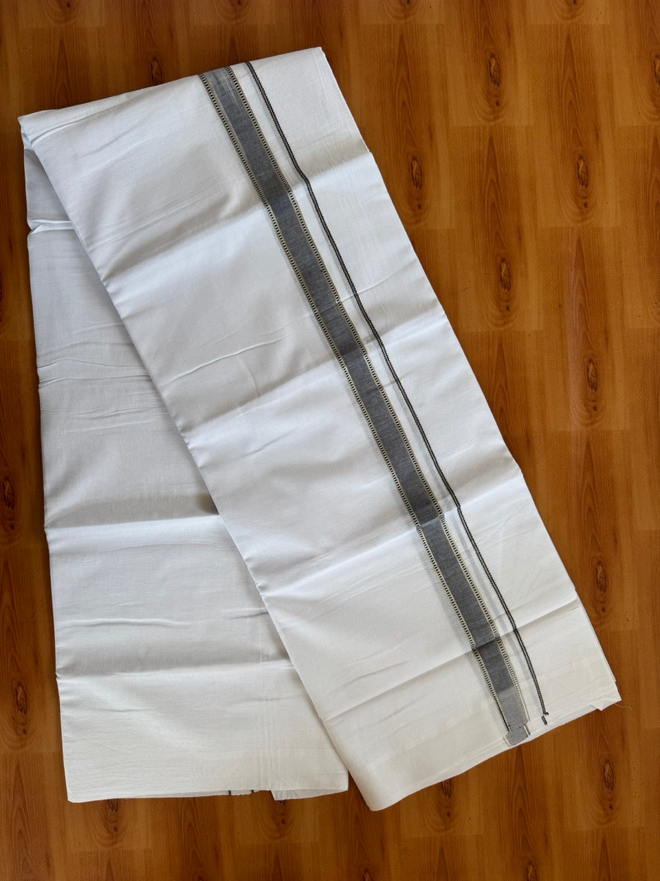 Double Pure White Mundu/Dhoti - 20% Discount !! KaithariKada Balaramapuram 100% Cotton - 100x80 - 1 Inch Puliyilakkara Silver Kasav & Black Striped Chutty Kara 3.90 mtr (8 muzham) - 9 KK5504 VAS