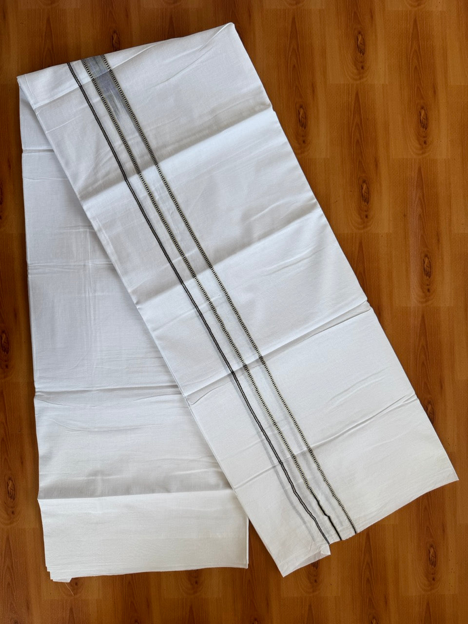 Double Pure White Mundu/Dhoti - 20% Discount !! KaithariKada Balaramapuram 100% Cotton - 100x80 - 1 Inch Puliyilakkara Silver Kasav & Black Striped Chutty Kara 3.90 mtr (8 muzham) - 9 KK5504 VAS