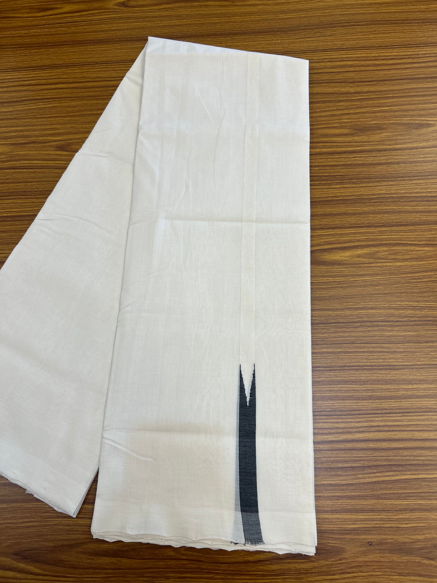 25% Discount!! KaithariKada Handloom Unakkupaav - Kerala Handloom - 100% Pure Cotton Off White - (Unbleached) Double Mundu/Dothi - 100x80 - 1.5 cm Black Chutty Kara 3.80 mtr (8 muzham) - 12 KK5353 REA