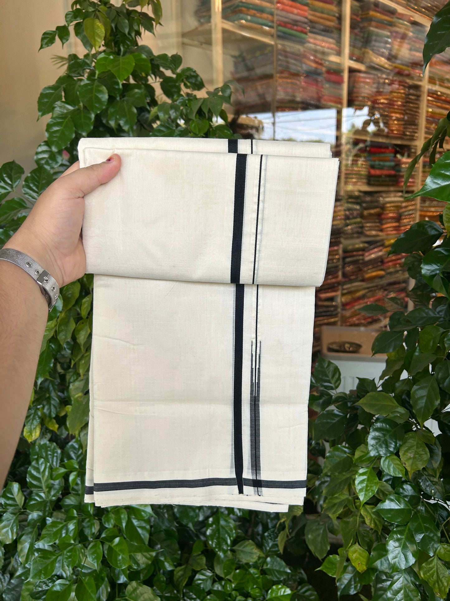 25% Discount!! KaithariKada Handloom Unakkupaav - Kerala Handloom - 100% Pure Cotton Off White (Unbleached) Double Mundu/Dothi - 100x80 - 1 cm Black Puliyilakkara Chutty Kara 3.80 mtr (8 muzham) - 35 KK5353 REA