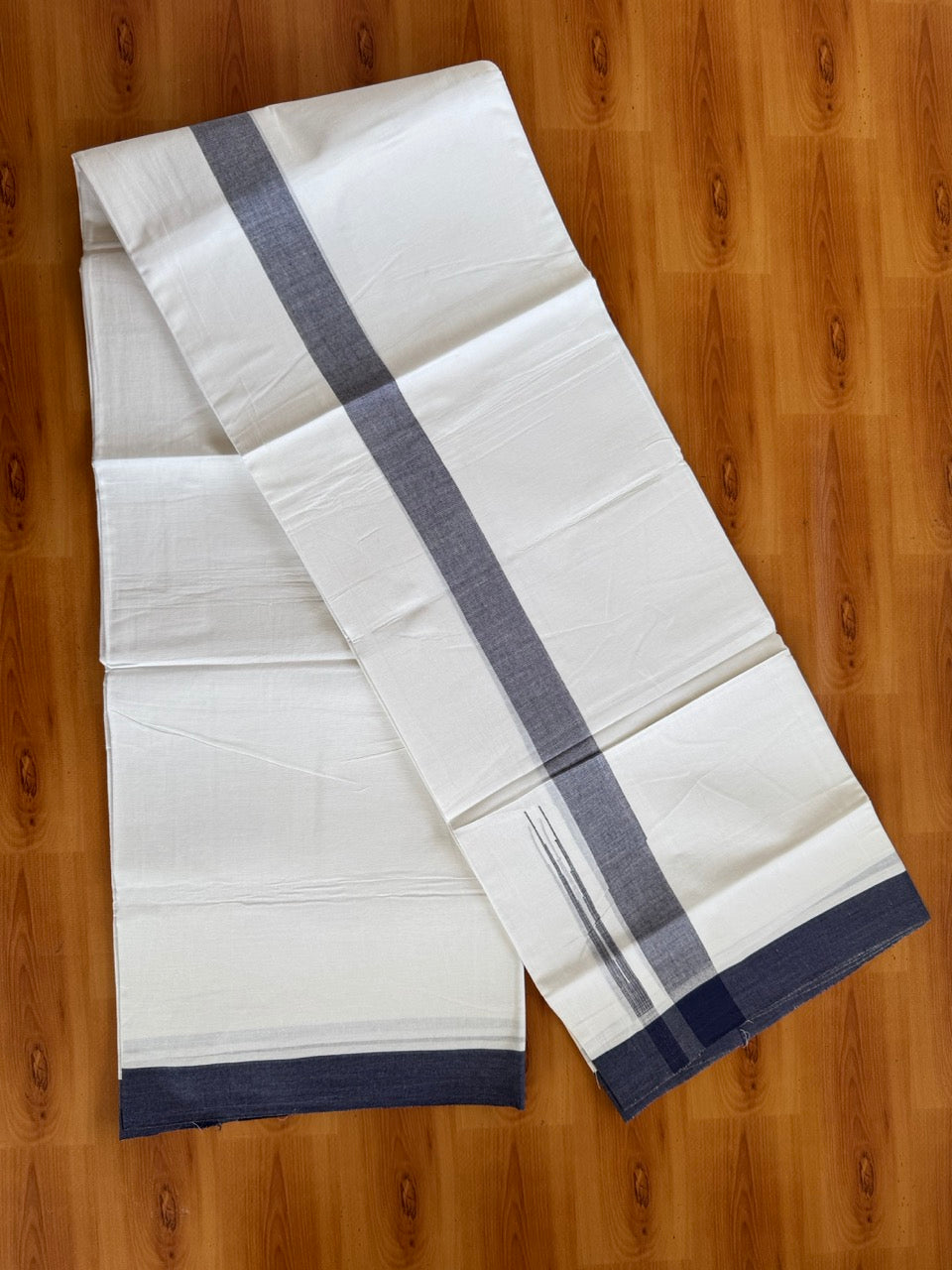 Pure White Double Mundu/Dhoti - 20% Discount ! Kaitharikada Balaramapuram 100% Cotton - 100x80 - 1.5 inch Puliyilakkara Navy Blue Chutty Kara  3.90 mtr (8 muzham) - 3 KK5505 VAS