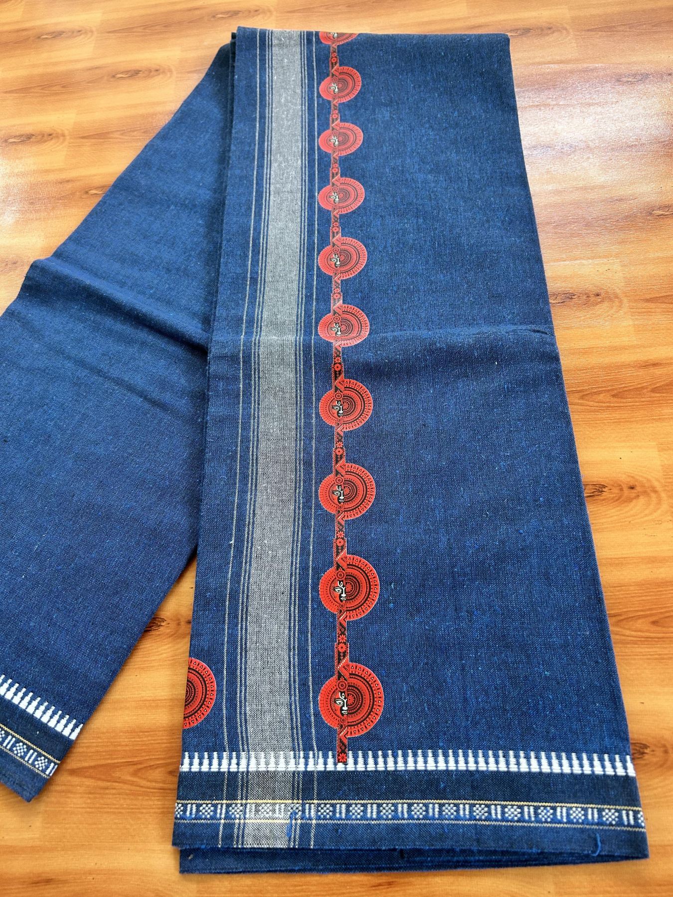 Single Kaily / Lungi - Mixed Cotton - 40s twisted - Theyyam Design Printed Kuppadam 2 inch White Stripes Kara with Dark Blue Colour Body (2 meter / 4 muzham) - 6 KK5423 GAN