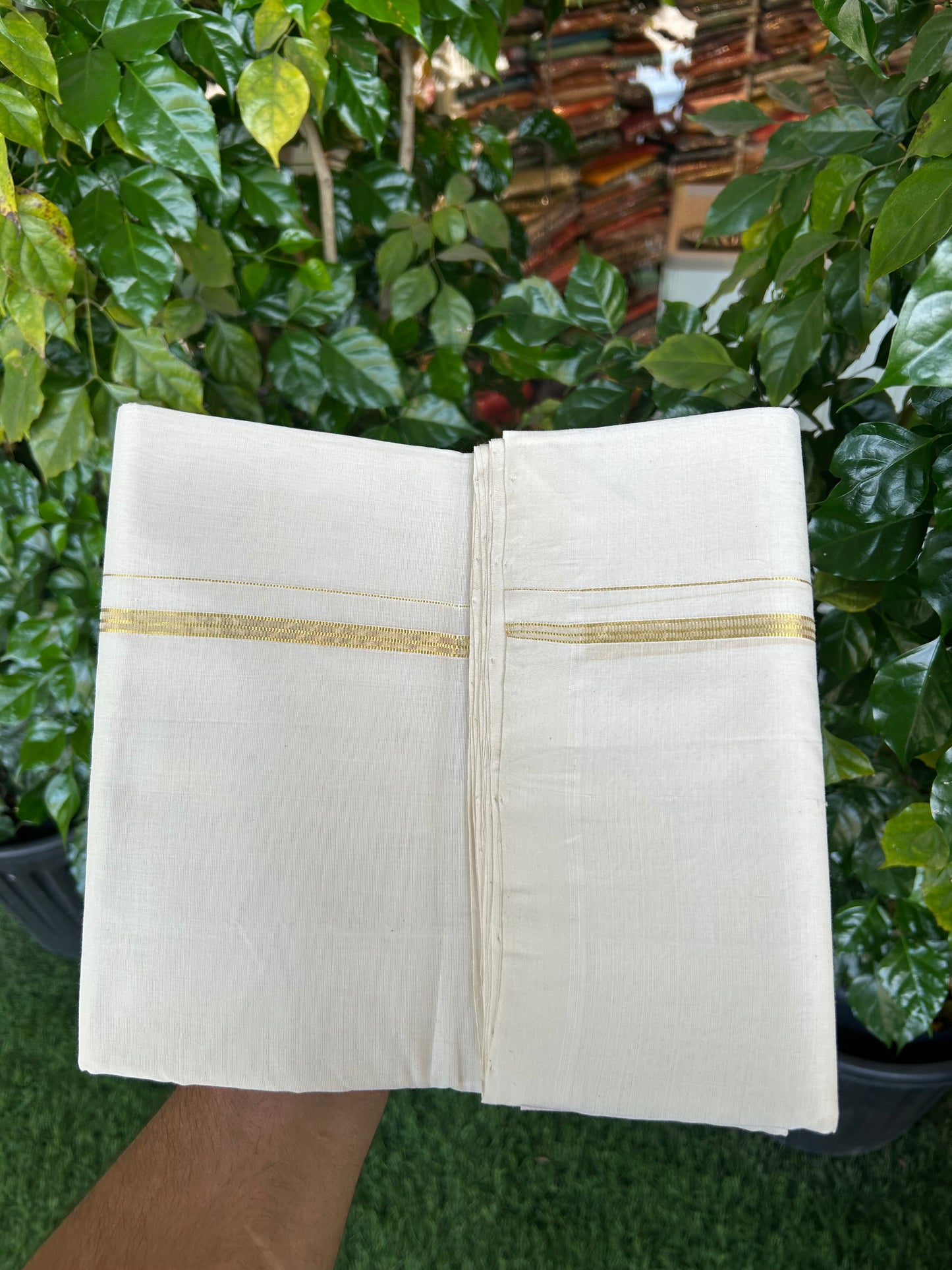 25% Discount!! KaithariKada Handloom Unakkupaav - Kerala Handloom - 100% Pure Cotton Off White (Unbleached) Double Mundu/Dothi - 100x80 - 1 cm Pure Jerry Gold Kasav Stripes Kara 3.80 mtr (8 muzham) - 40 KK5353 REA
