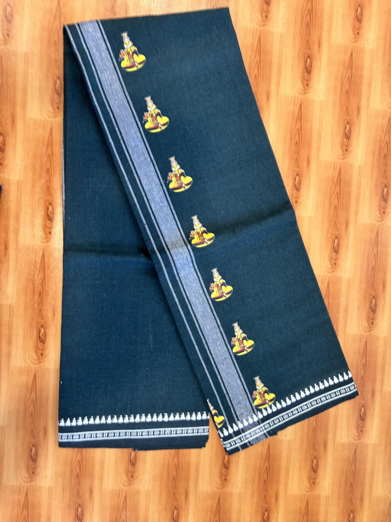Single Kaily / Lungi - Mixed Cotton - 40s twisted - Kathakali Design Printed Kuppadam 1.75 inch White Stripes Kara with Dark Green + Black Colour Body (2 meter / 4 muzham) - 24 KK5423 GAN