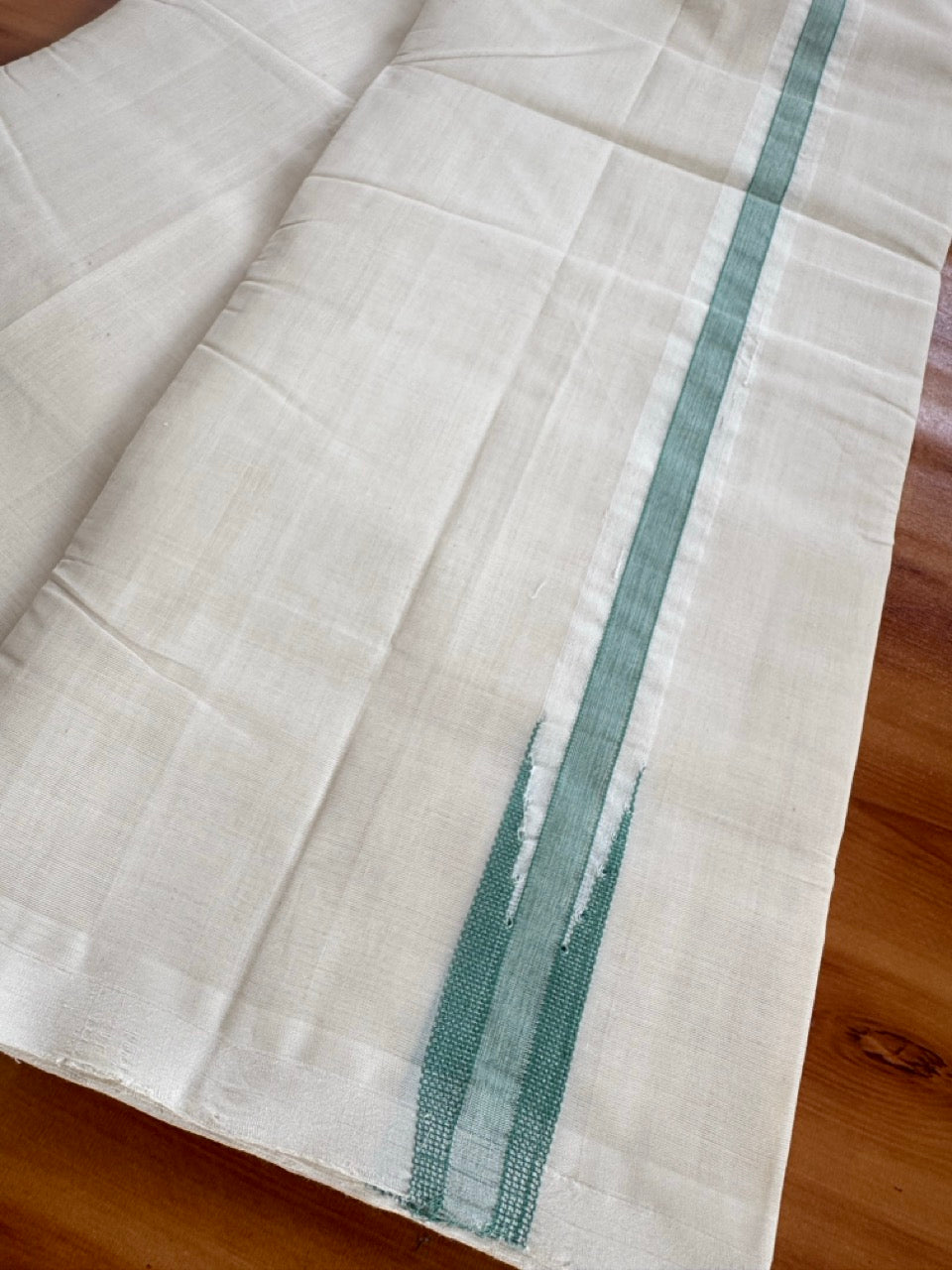 Double Off White (Unbleached) Mundu/Dhoti - 25% Discount!! KaithariKada Handloom Millpaav - 100% Pure Cotton - 80x90 - 1.25 inch Puliyilakkara Light Green Chutty 4 meter (8.5 muzham) - 7 KK5507 RAM