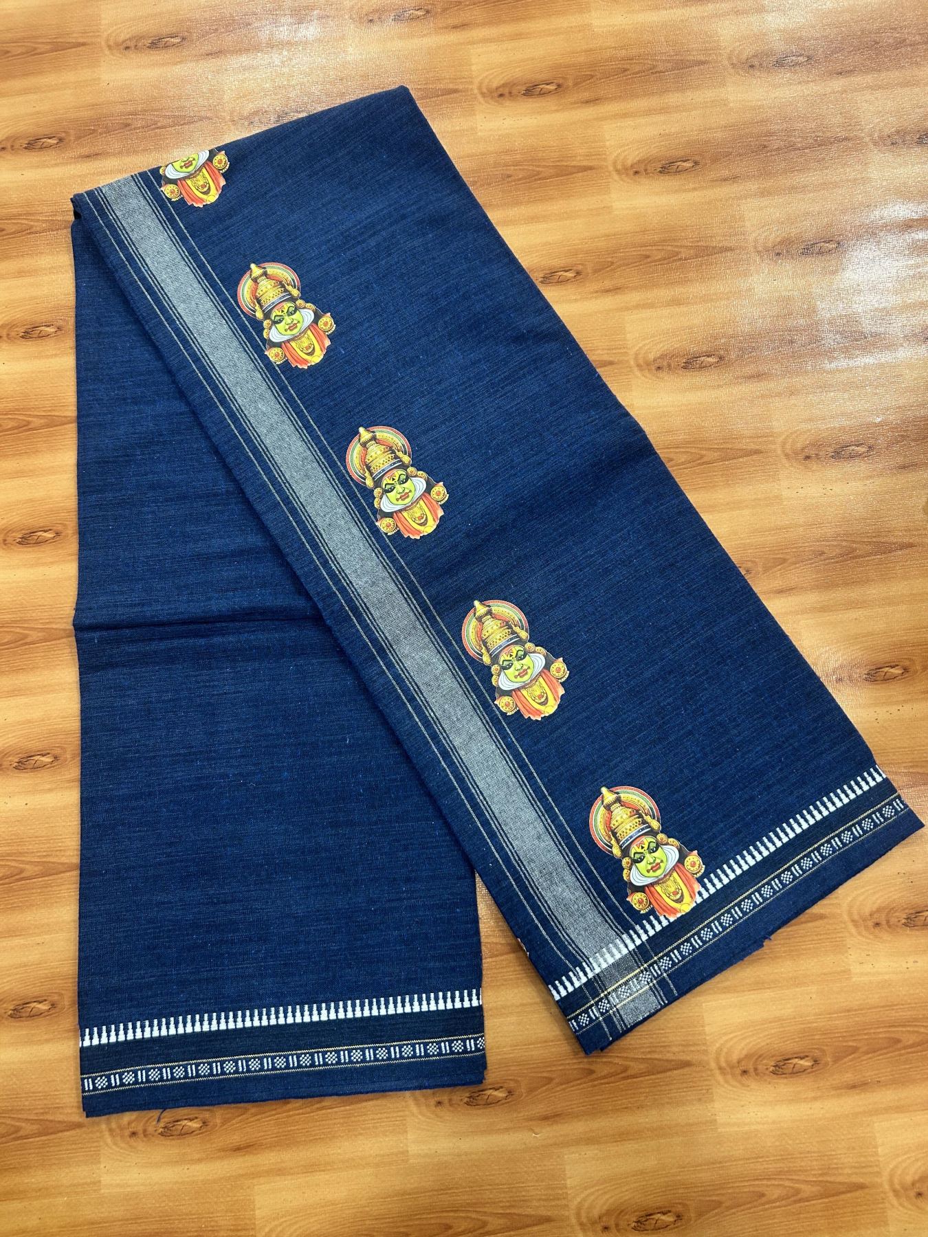 Single Kaily / Lungi - Mixed Cotton - 40s twisted - Kathakali Design Printed Kuppadam 1.75 inch White Stripes Kara with Jeans Blue Colour Body (2 meter / 4 muzham) - 19 KK5423 GAN