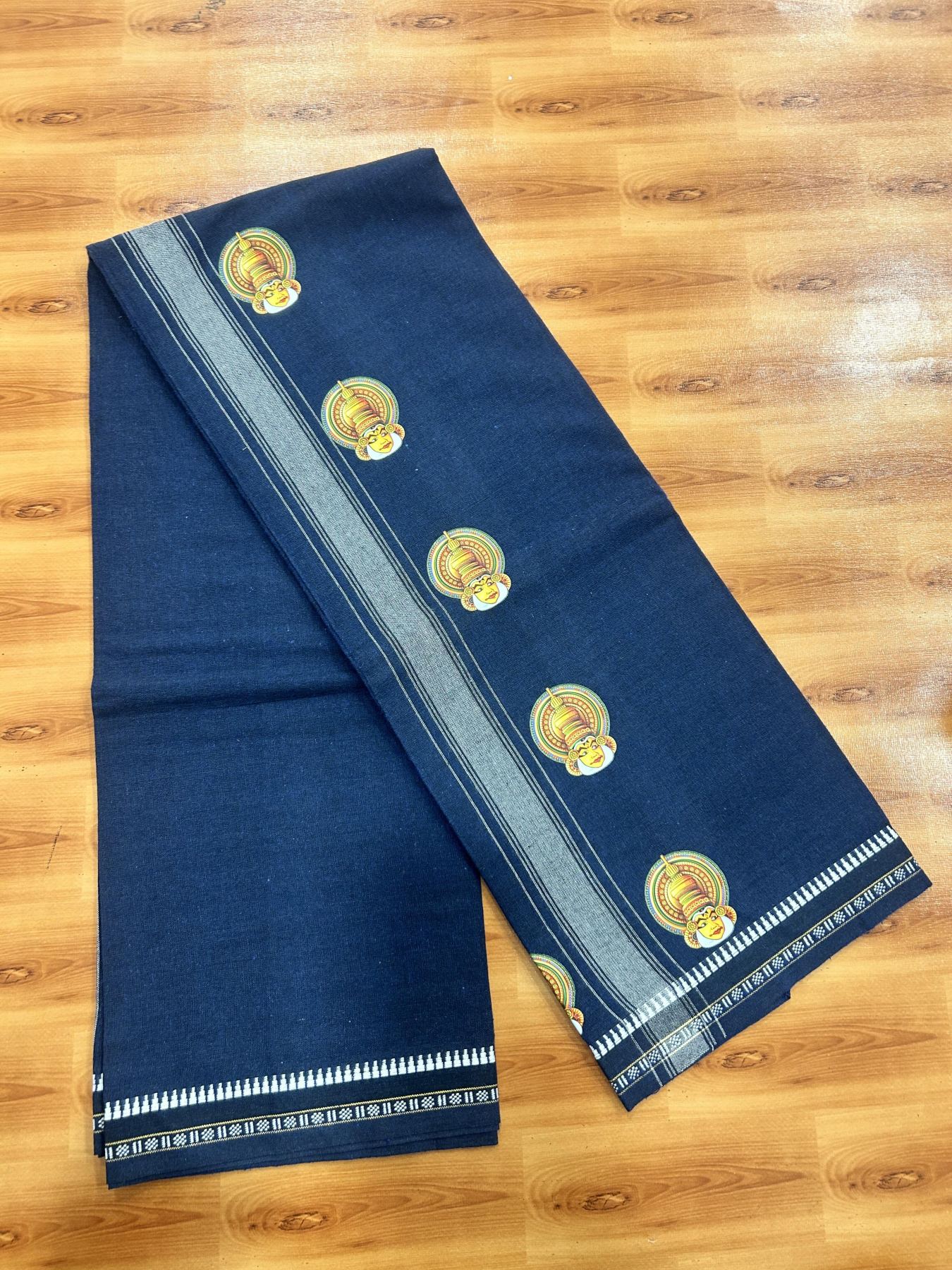 Single Kaily / Lungi - Mixed Cotton - 40s twisted - Kathakali Design Printed Kuppadam 2 inch White Stripes Kara with Navy Blue Colour Body (2 meter / 4 muzham) - 22 KK5423 GAN