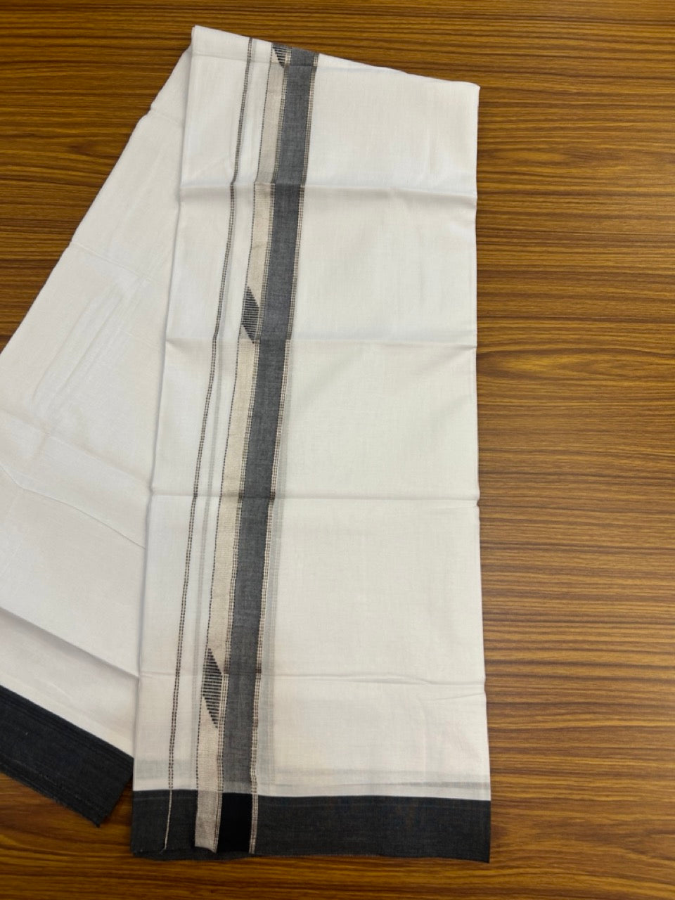 20% Discount ! Kaitharikada Balaramapuram 100% Cotton Pure White Double Mundu/Dothi - 100x80 - 1.5 inch Black & Silver Kasav Design Kara 3.90 mtr (8 muzham) - 33 KK5285 VAS