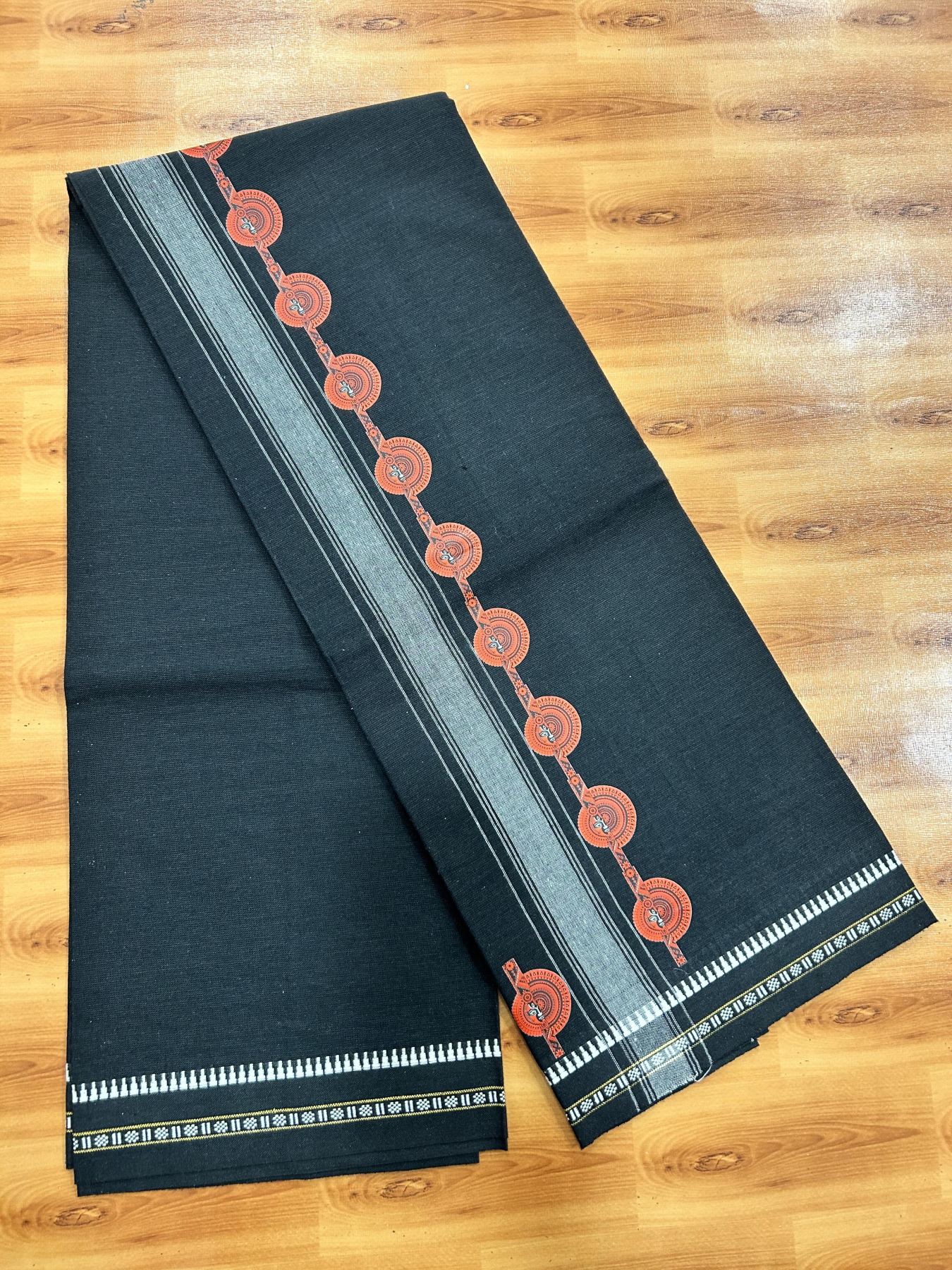 Single Kaily / Lungi - Mixed Cotton - 40s twisted - Theyyam Design Printed Kuppadam 2 inch White Stripes Kara with Black Colour Body (2 meter / 4 muzham) - 1 KK5423 GAN