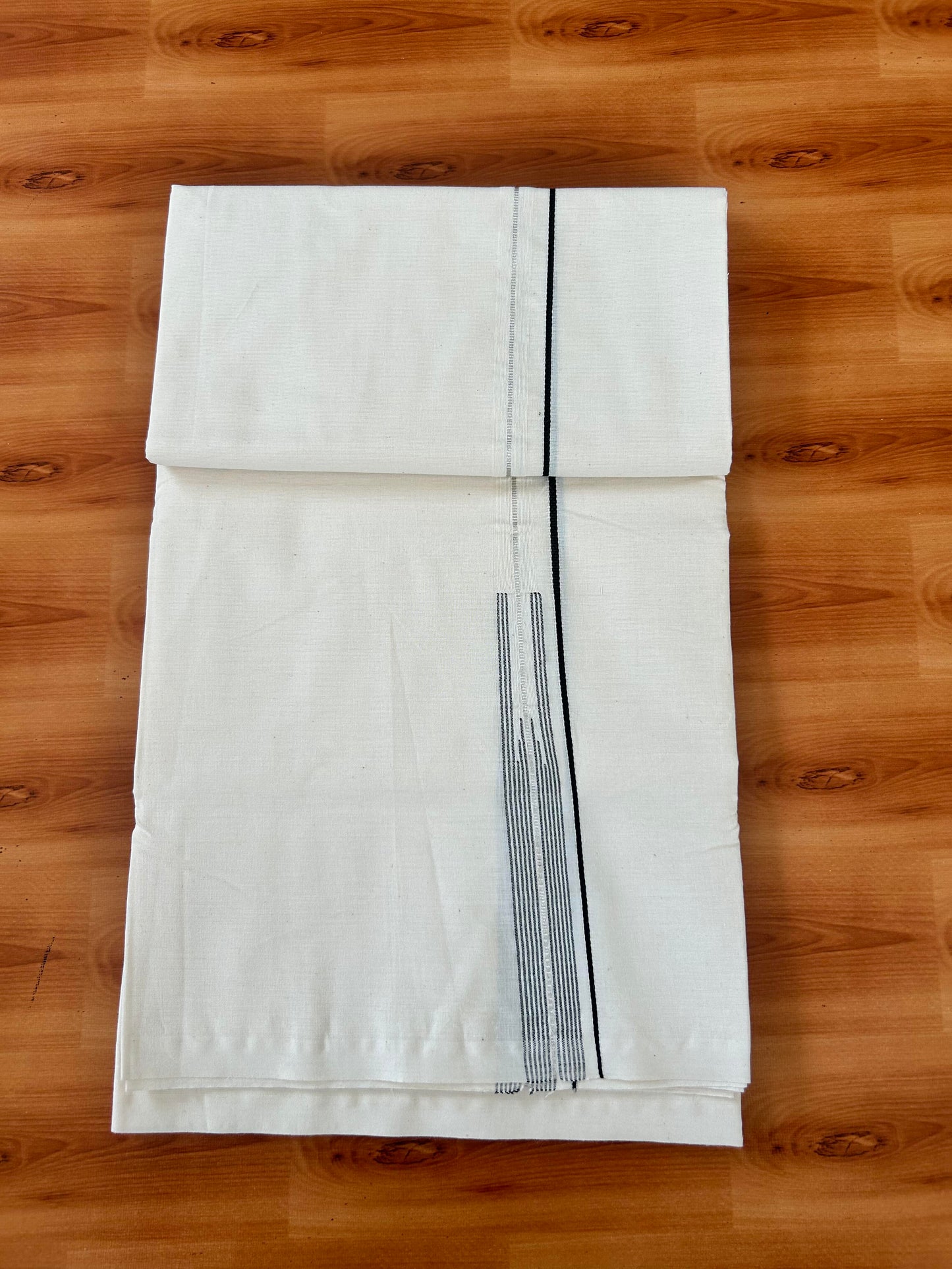 Single Mundu/Dhoti - Off White (Unbleached) 20% Discount !! KaithariKada Balaramapuram 100% Cotton Twisted 100s Thread - 0.75 inch Puliyilakkara Silver Kasav & Black Chutty Kara (2 meter/4 Muzham) - 7 KK5423 ASH