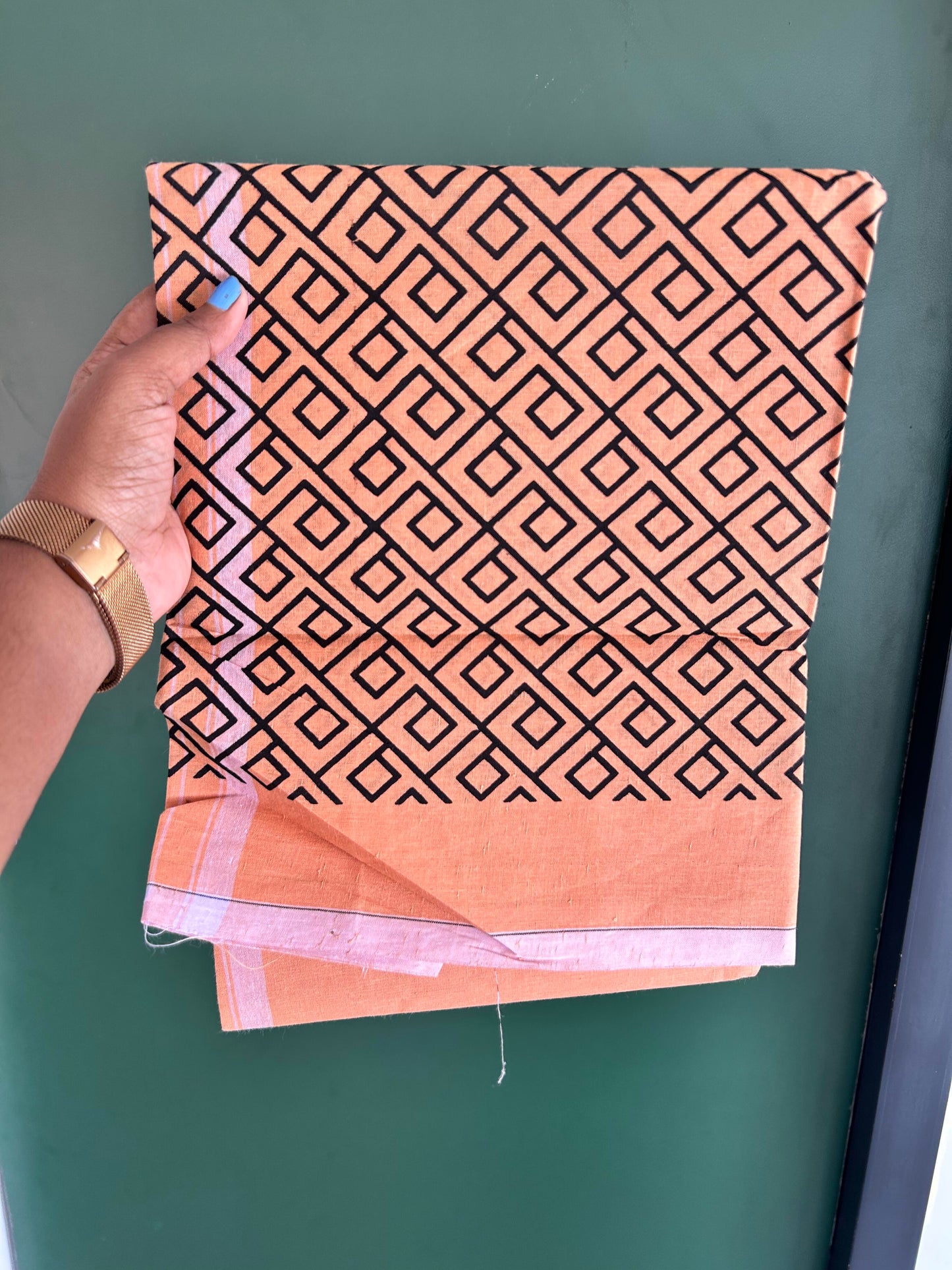 Single Kaily / Lungi - Mixed Cotton - (40s) - Black Design printed kuppadam kara with Light Kavi colour body (2 meter / 4 muzham) - 4 KK8062 GAN