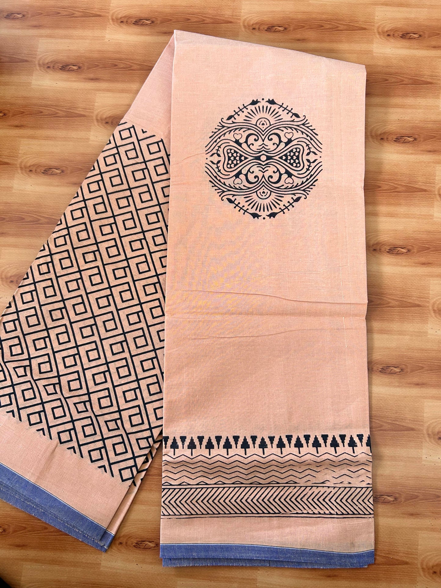 Single Kaily / Lungi - Mixed Cotton - (40s) - Black Design printed kuppadam kara with Light Kavi colour body (2 meter / 4 muzham) - 7 KK8062 GAN