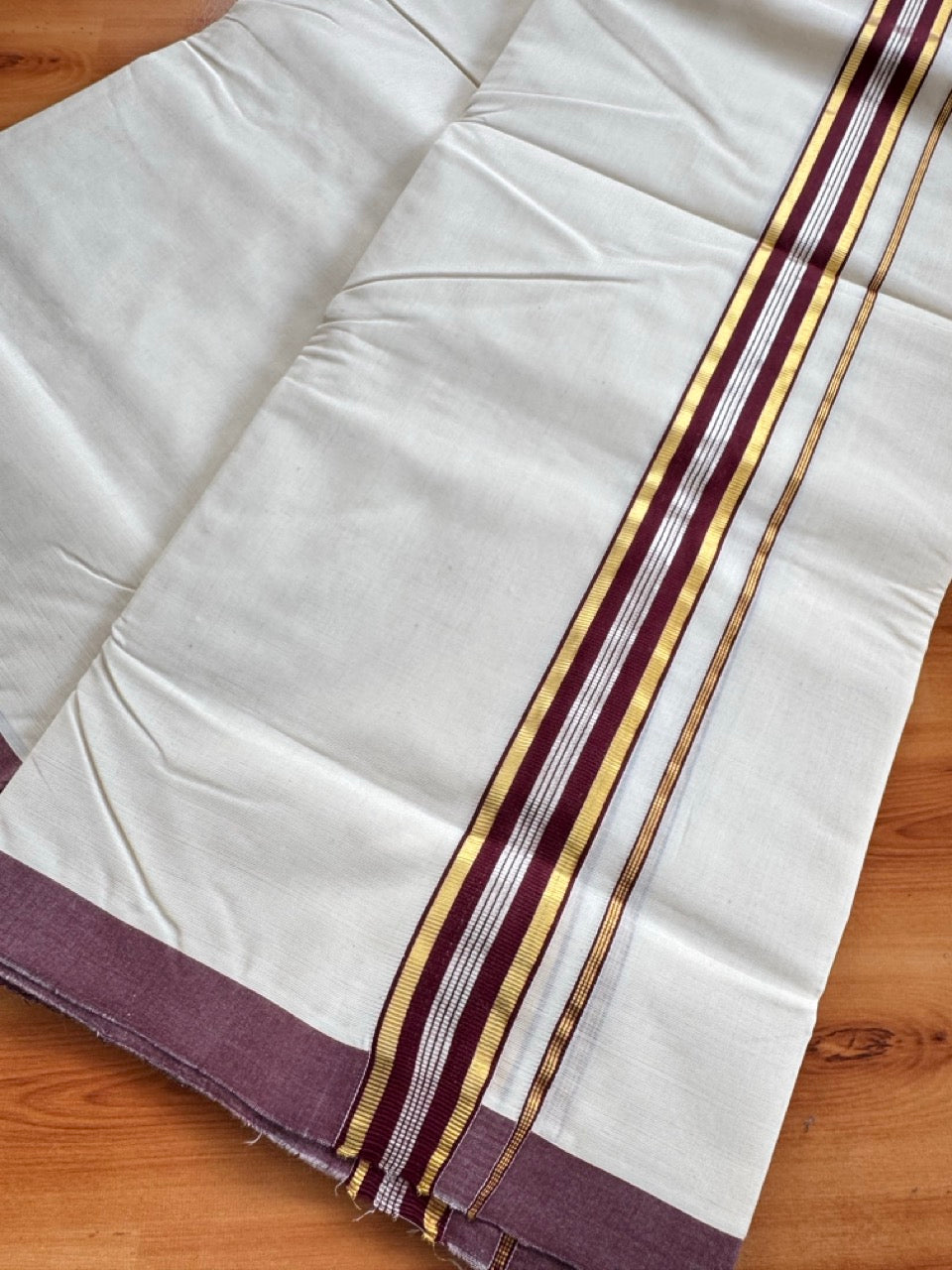 Double Off White (Unbleached) Mundu/Dhoti  25% Discount!! KaithariKada Handloom Millpaav - Kerala Handloom - 100% Pure Cotton - 80x90 - 1.5 Inch Gold Silver Kasav & Dark Maroon Striped Kara 4 mtr (8.5 Muzham) - 16 KK5508 RAM