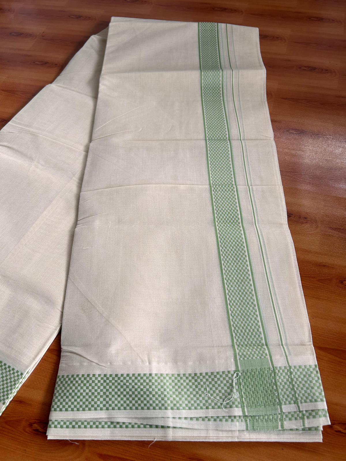 Double Off White (Unbleached) Mundu/Dhoti - 20% Discount! Kaitharikada Pulimood Pure Cotton - 100x80 - 1.29 Inch Light Green Design Kara 4 mtr (8.5 muzham) - 22 KK5541 PMC