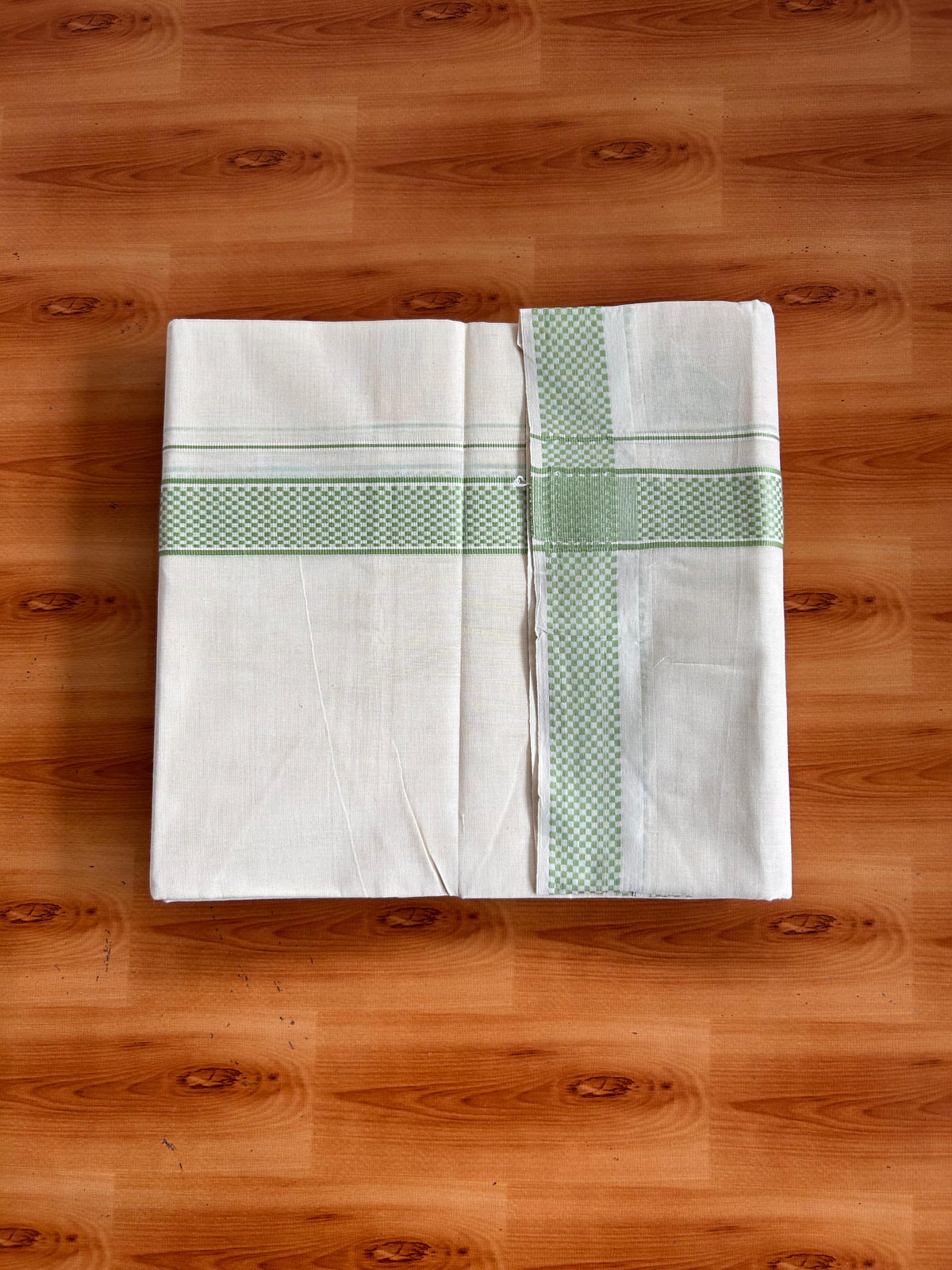 Double Off White (Unbleached) Mundu/Dhoti - 20% Discount! Kaitharikada Pulimood Pure Cotton - 100x80 - 1.29 Inch Light Green Design Kara 4 mtr (8.5 muzham) - 22 KK5541 PMC