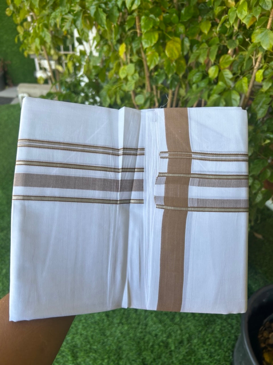 25% DISCOUNT! KaithariKada Balaramapuram 100% Mercerised Cotton Double ULTRA PURE white Mundu/Dhoti - 120x120 - 1.75 inch Heavy Chutty Silver Kasavu & Peanut Brown Shaded Kara -20KK5139THI