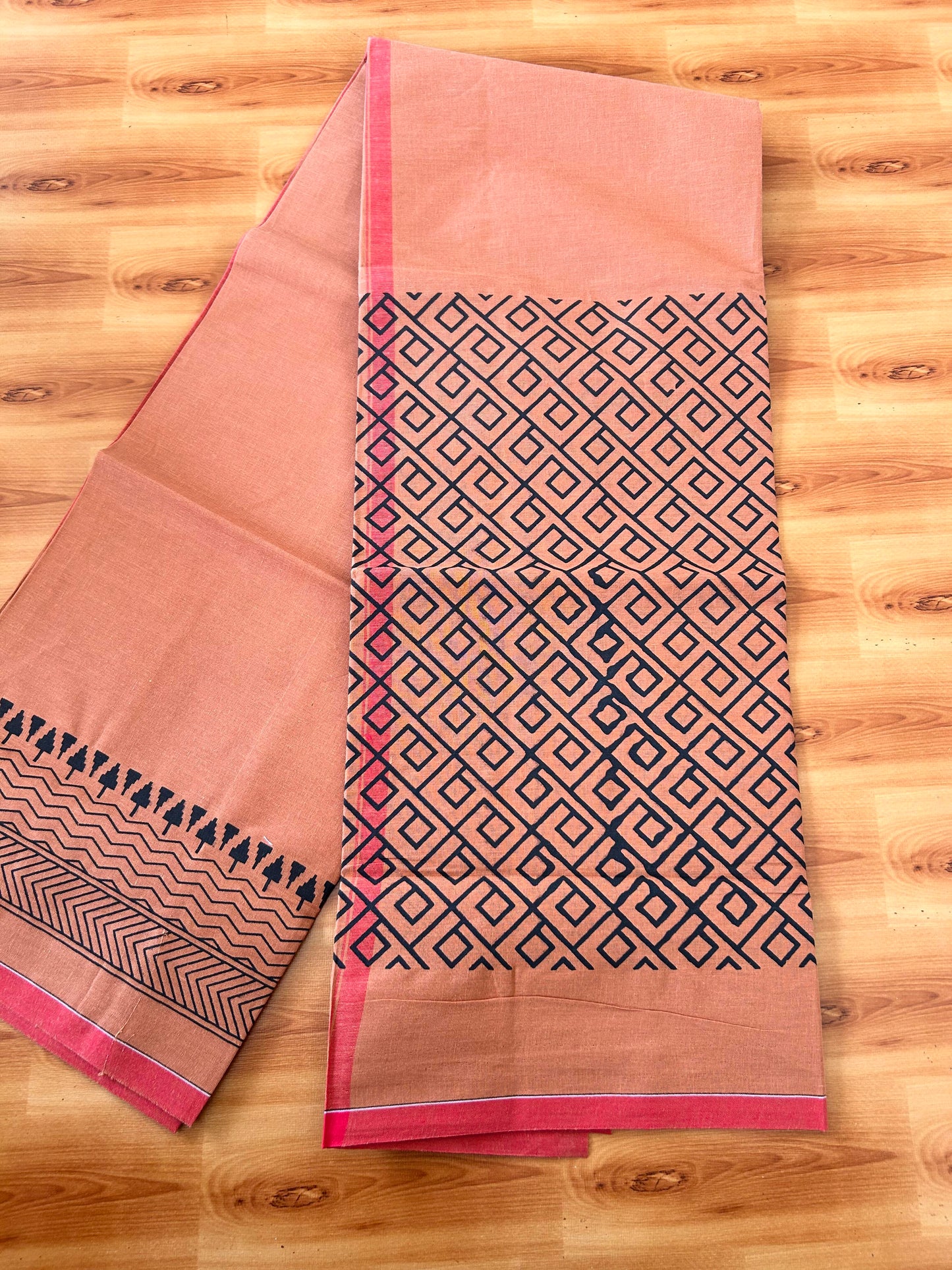 Single Kaily / Lungi - Mixed Cotton - (40s) - Black Design printed kuppadam kara with Dark Kavi colour body (2 meter / 4 muzham) - 3 KK8062 GAN