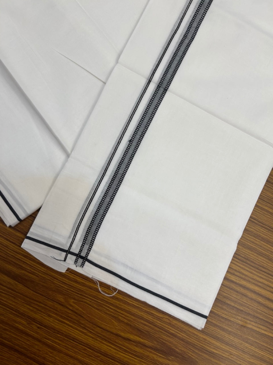 20% Discount ! Kaitharikada Balaramapuram 100% Cotton Pure White Double Mundu/Dothi - 100x80 - 0.25 inch Silver Kasav & Black Striped Design Kara 3.90 mtr (8 muzham) - 75 KK5285 VAS