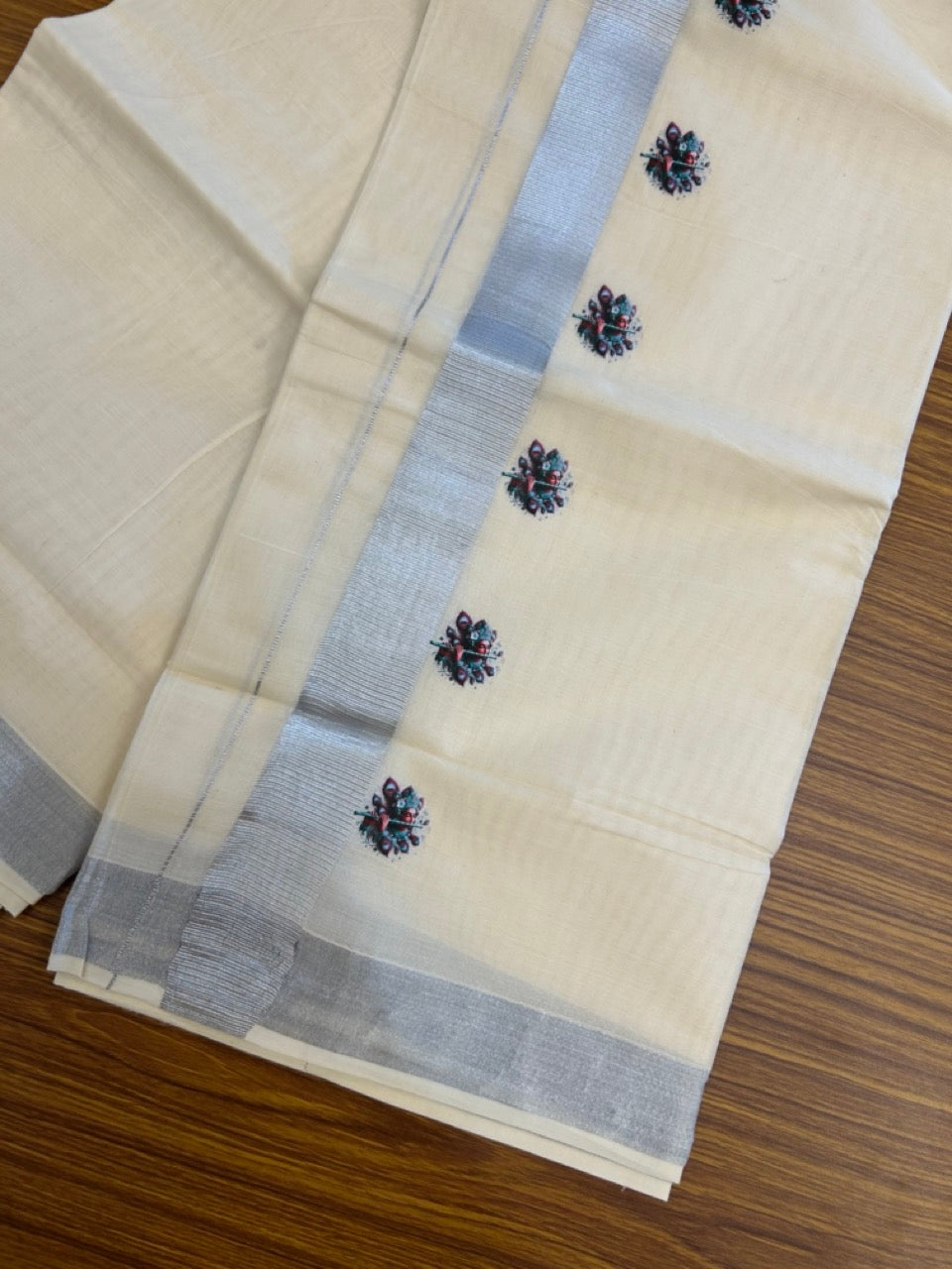 18% Discount !! KaithariKada Balaramapuram  Double Off white (Unbleached) Mundu/Dhoti - Mixed Cotton (80x72) - Hand Painted 3 inch Radha Krishna Silver Kasavu Green & Violet Design Kara 4 mtr (8.5 muzham) - 98 KK5251 PMC