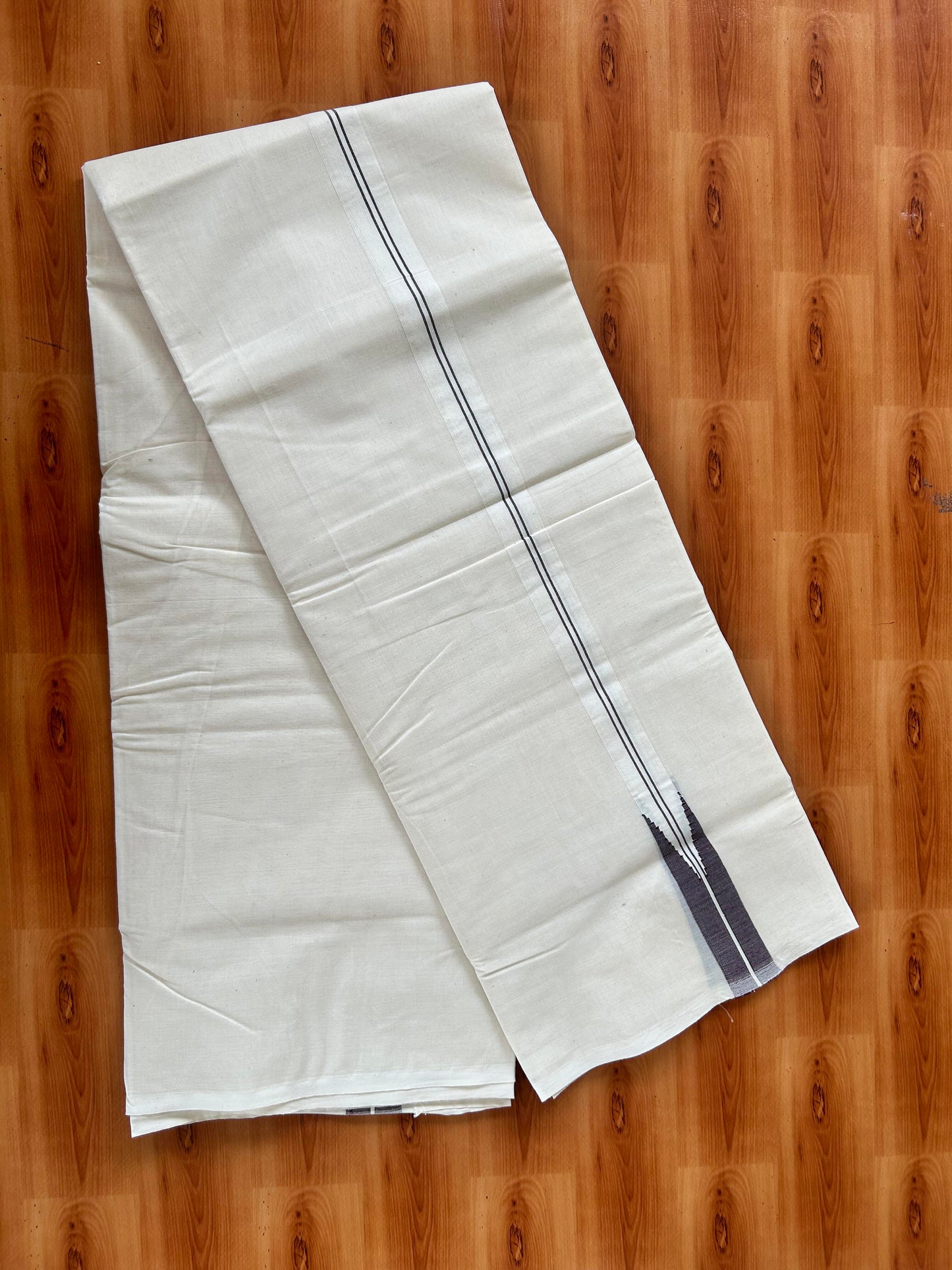 Double Off white Mundu/Dhoti - 20% Discount! KaithariKada Balaramapuram - 100% Cotton 100x100 - 1 inch Puliyilakkara Purple Shaded Chutty Kara 4 mtr (8.5 muzham) - 4 KK5424 ASH