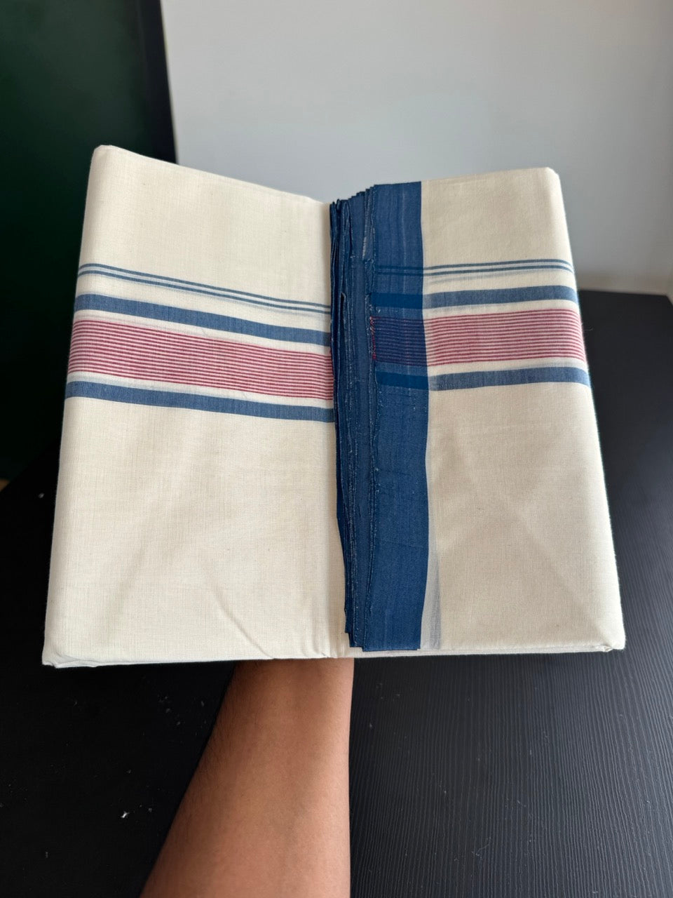 25% Discount! KaithariKada Handloom Millpaav - Kerala Handloom - Cotton Double Mundu/Dhoti Off white (Unbleached) - 80x90 - 2 inch Peacock Blue & Red Shaded Stripes Kara 4.00 meter (8.5 Muzham) - 90 KK5383 RAM