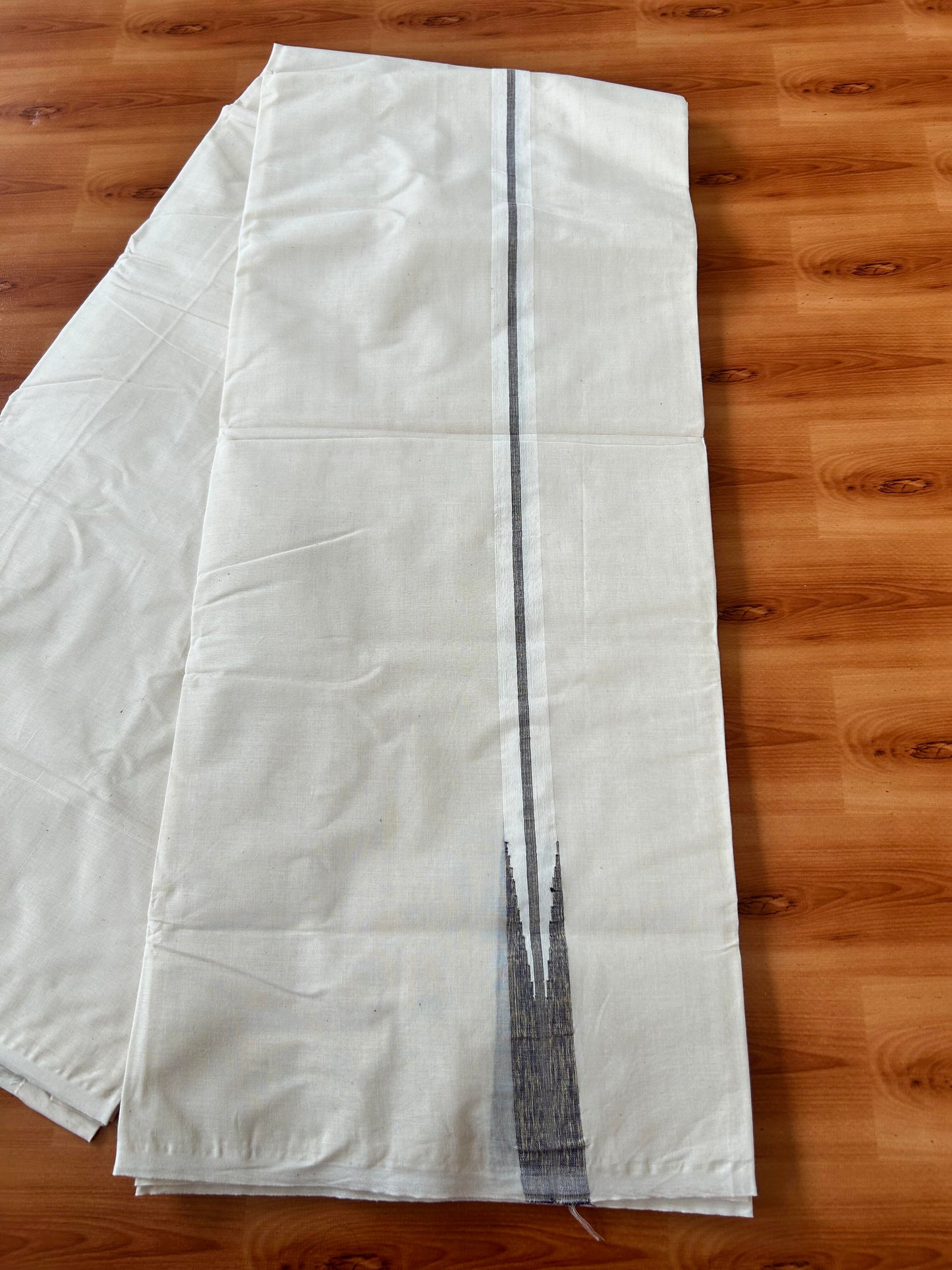 Double Off white Mundu/Dhoti - 20% Discount! KaithariKada Balaramapuram - 100% Cotton 100x100 - 1 inch Puliyilakkara Gold Kasav & Purple Shaded Chutty Kara 4 mtr (8.5 muzham) - 9 KK5424 ASH