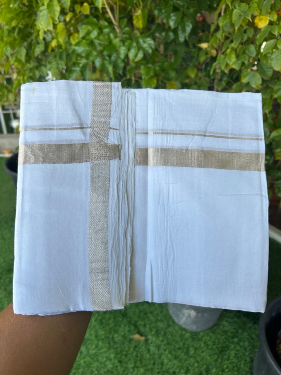 31% DISCOUNT! KaithariKada Balaramapuram 100% Cotton Double PURE white Mundu/Dhoti - 100x100 - 0.75 inch Silver Kasavu Kara - 23KK5139THI