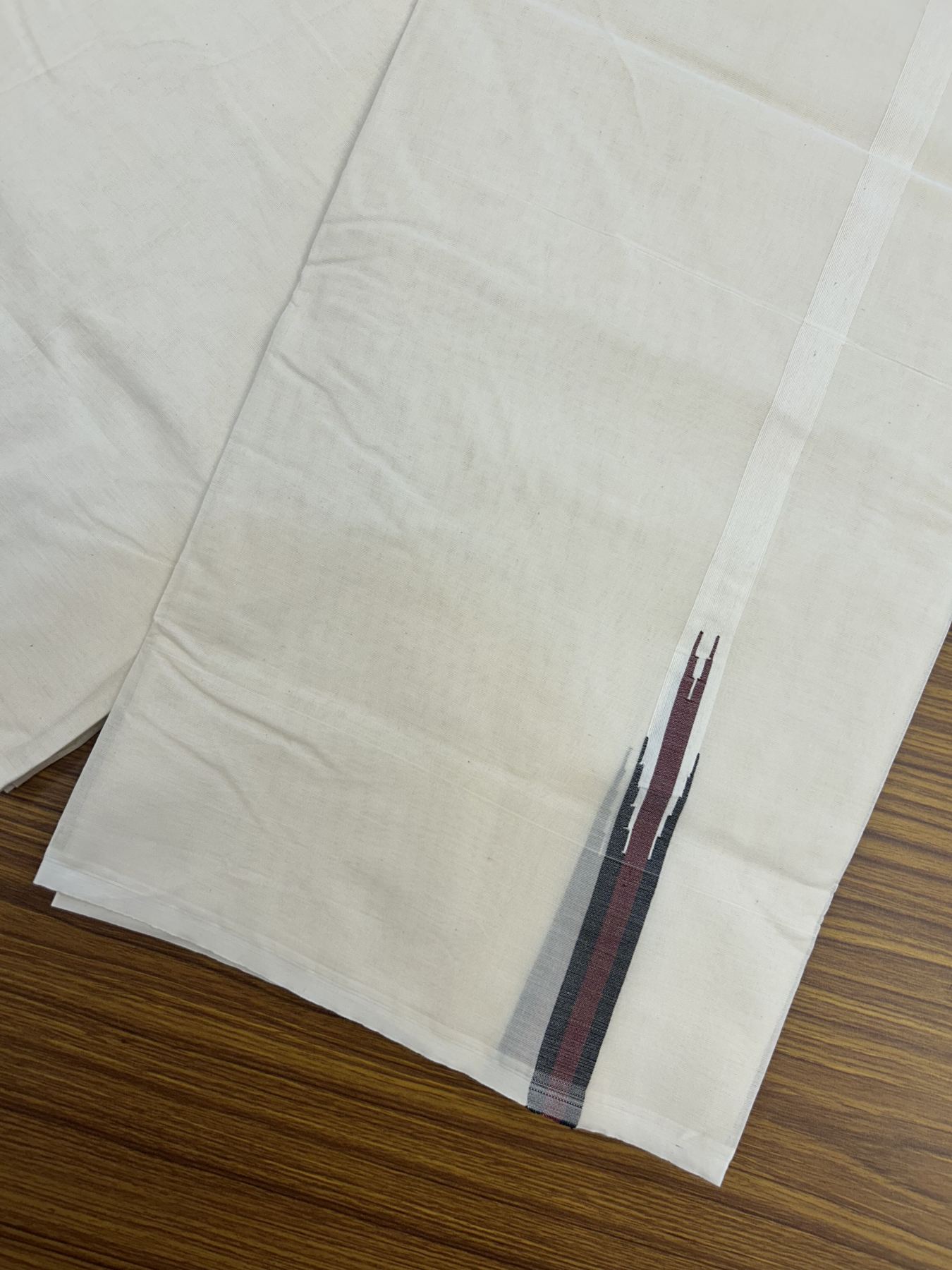 20% Discount!! KaithariKada Balaramapuram 100% Cotton Off White Double - (Unbleached) Mundu/Dhoti-100x100 - 0.75 Inch Puliyilakkara Black & Maroon Big Chutty Kara - 22 KK5323 ASH