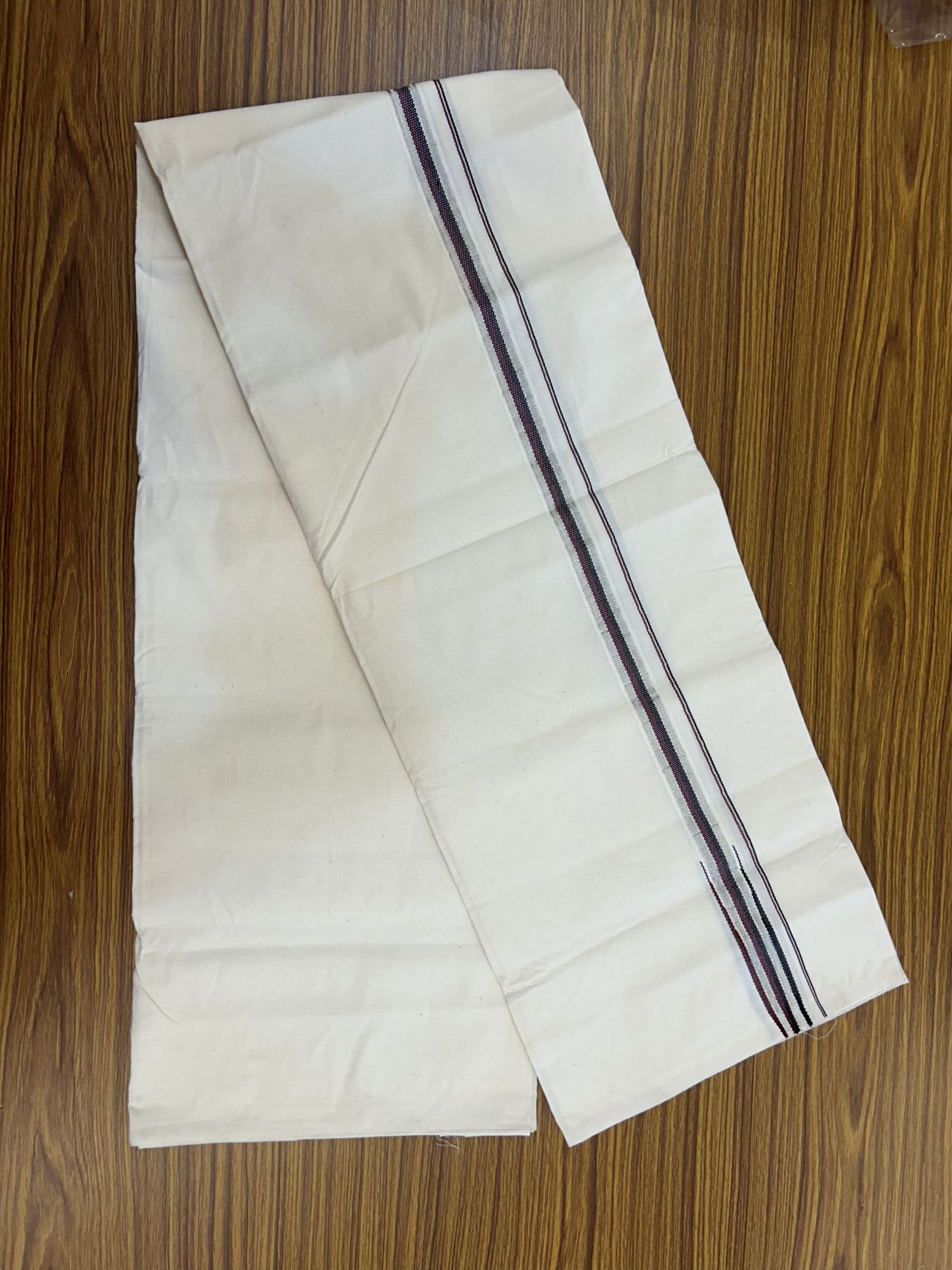 Dmk Veshti - 20% Discount! KaithariKada 100% Cotton off white Single - (Unbleached) Mundu/Dhoti - Twisted 100s Thread - 0.5 inch Puliyilakkara Silver Kasav Black & Maroon Chutty kara - 6 KK5325 ASH