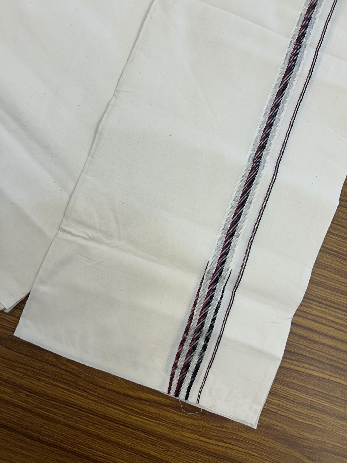 Dmk Veshti - 20% Discount! KaithariKada 100% Cotton off white Single - (Unbleached) Mundu/Dhoti - Twisted 100s Thread - 0.5 inch Puliyilakkara Silver Kasav Black & Maroon Chutty kara - 6 KK5325 ASH