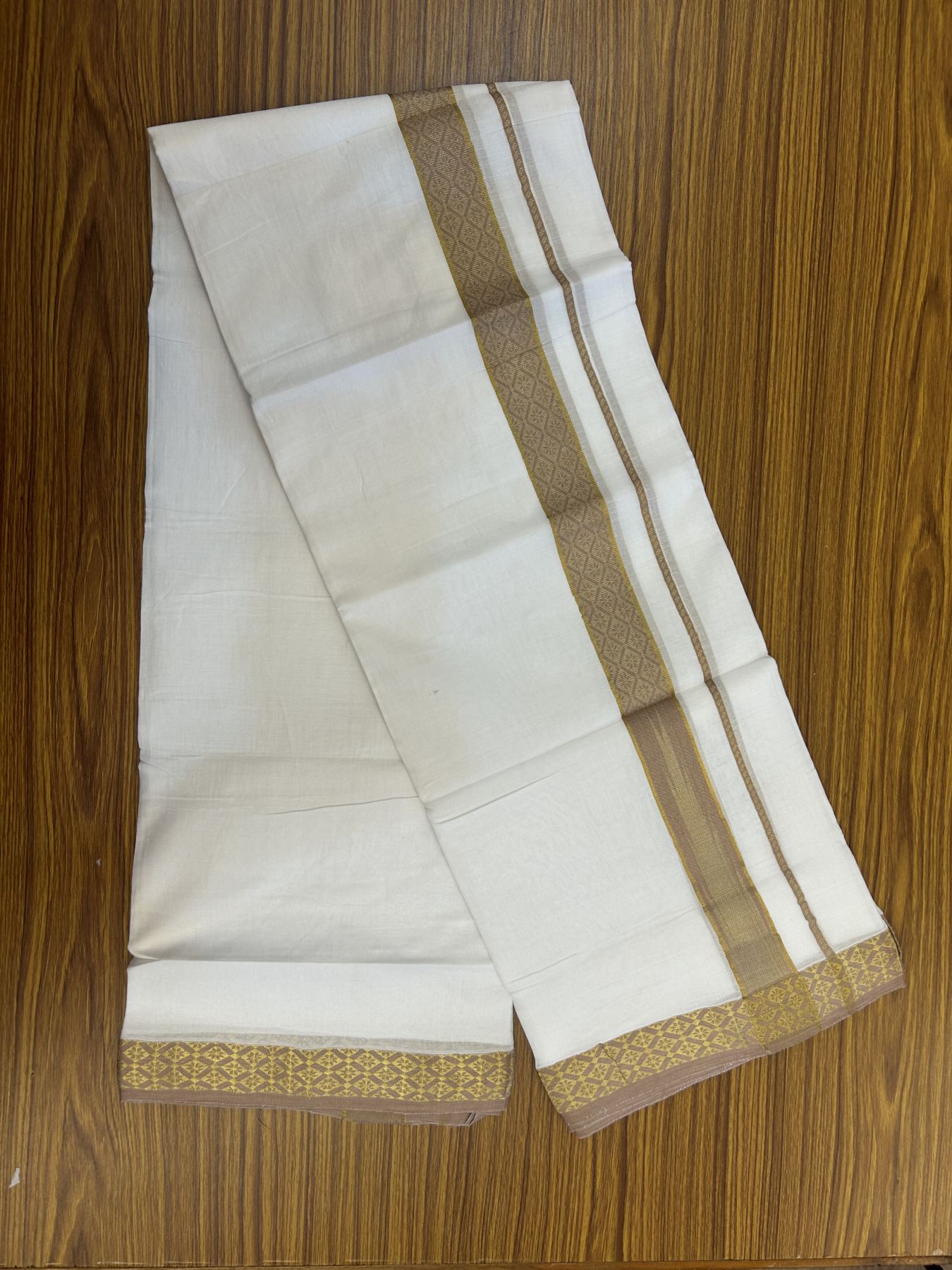 20% Discount ! KaithariKada Balaramapuram 100% Pure Cotton Double Pure White Mundu/Dhoti - 100x80 - 1.25 inch Puliyilakkara Gold Kasav & Dark Peach Jacquard Design Chutty kara 3.90 mtr (8 Muzham) - 10 KK5325 CJT