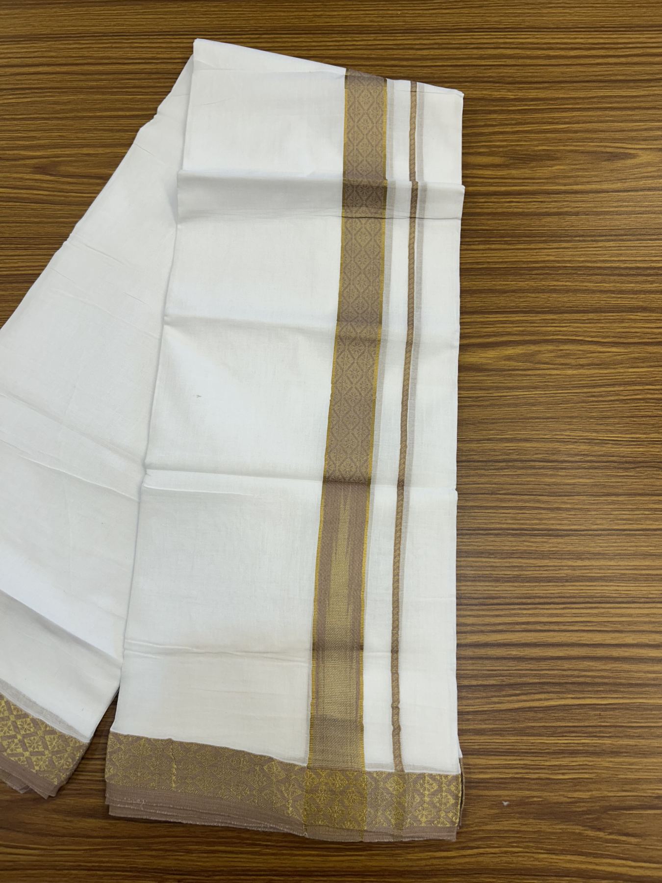 20% Discount ! KaithariKada Balaramapuram 100% Pure Cotton Double Pure White Mundu/Dhoti - 100x80 - 1.25 inch Puliyilakkara Gold Kasav & Dark Peach Jacquard Design Chutty kara 3.90 mtr (8 Muzham) - 10 KK5325 CJT