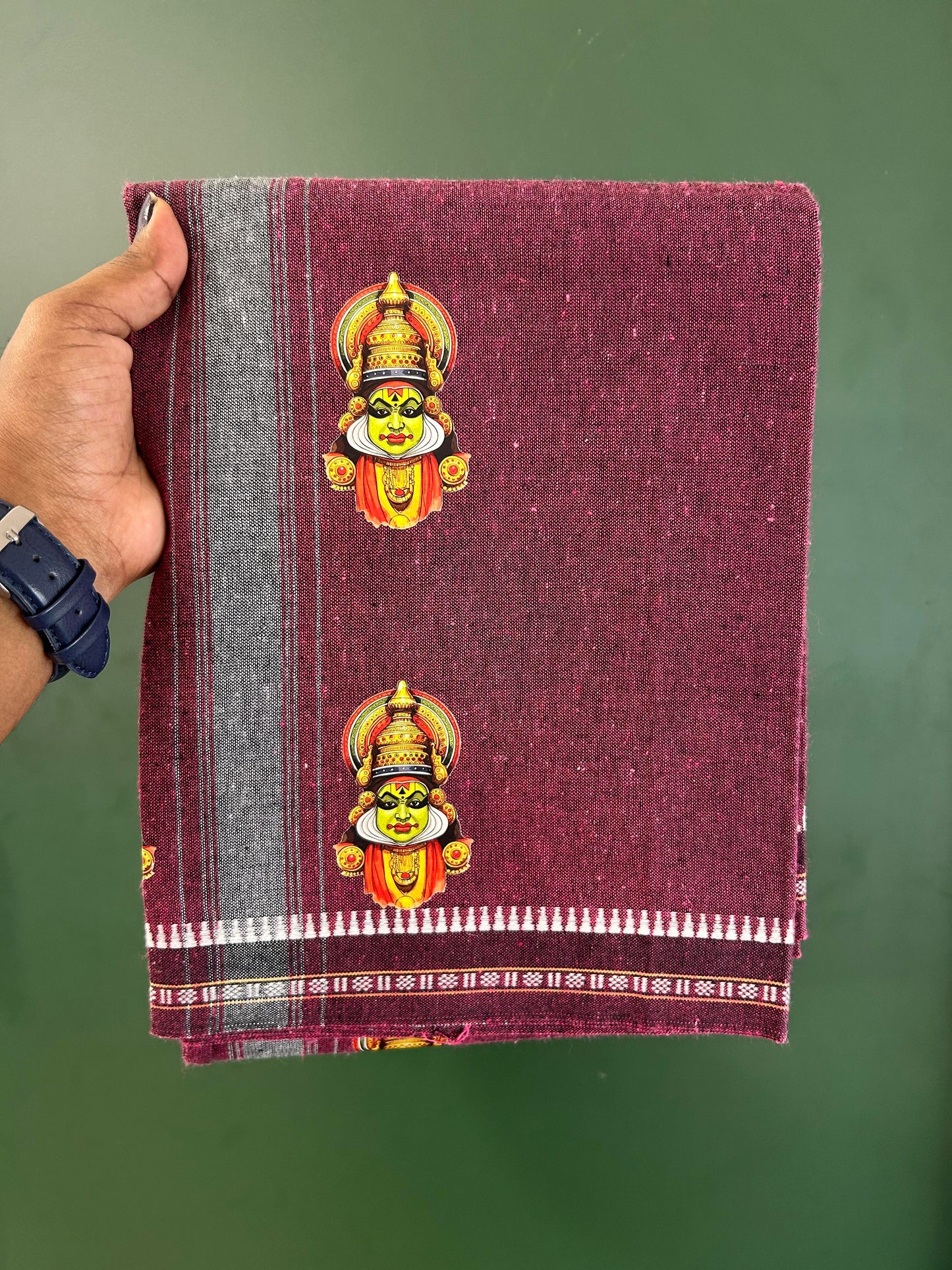 Single Kaily / Lungi - Mixed Cotton - 40s twisted - Kathakali Design Printed Kuppadam 2 inch Ash Grey Stripes Kara with Betanin Red Colour Body (2 meter / 4 muzham) - 39 KK5423 GAN