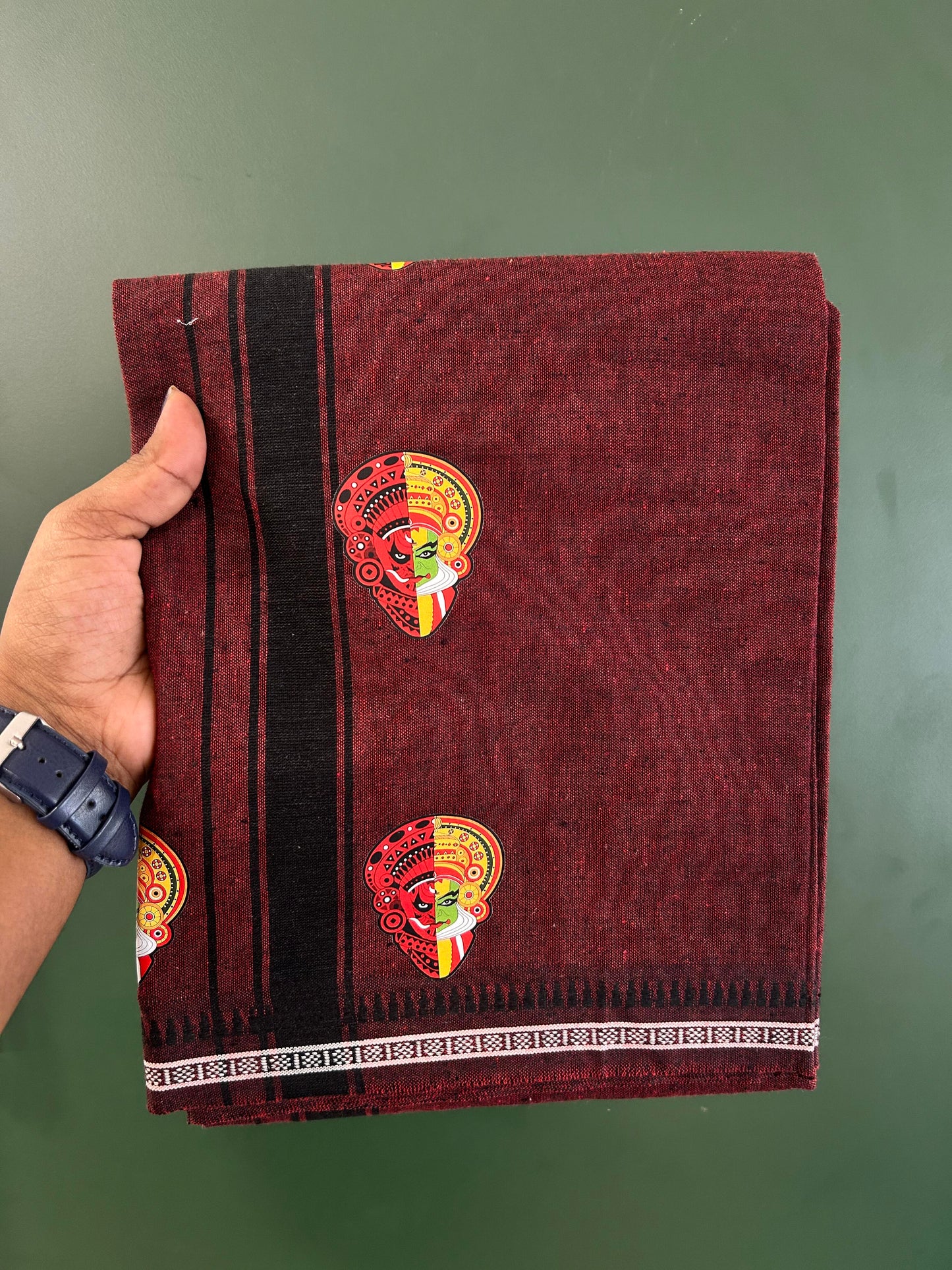 Single Kaily / Lungi - Mixed Cotton - 40s twisted - Kathakali + Theyyam Design Printed Kuppadam 1.75 inch Black Stripes Kara with Maroon + Black Colour Body (2 meter / 4 muzham) - 35 KK5423 GAN