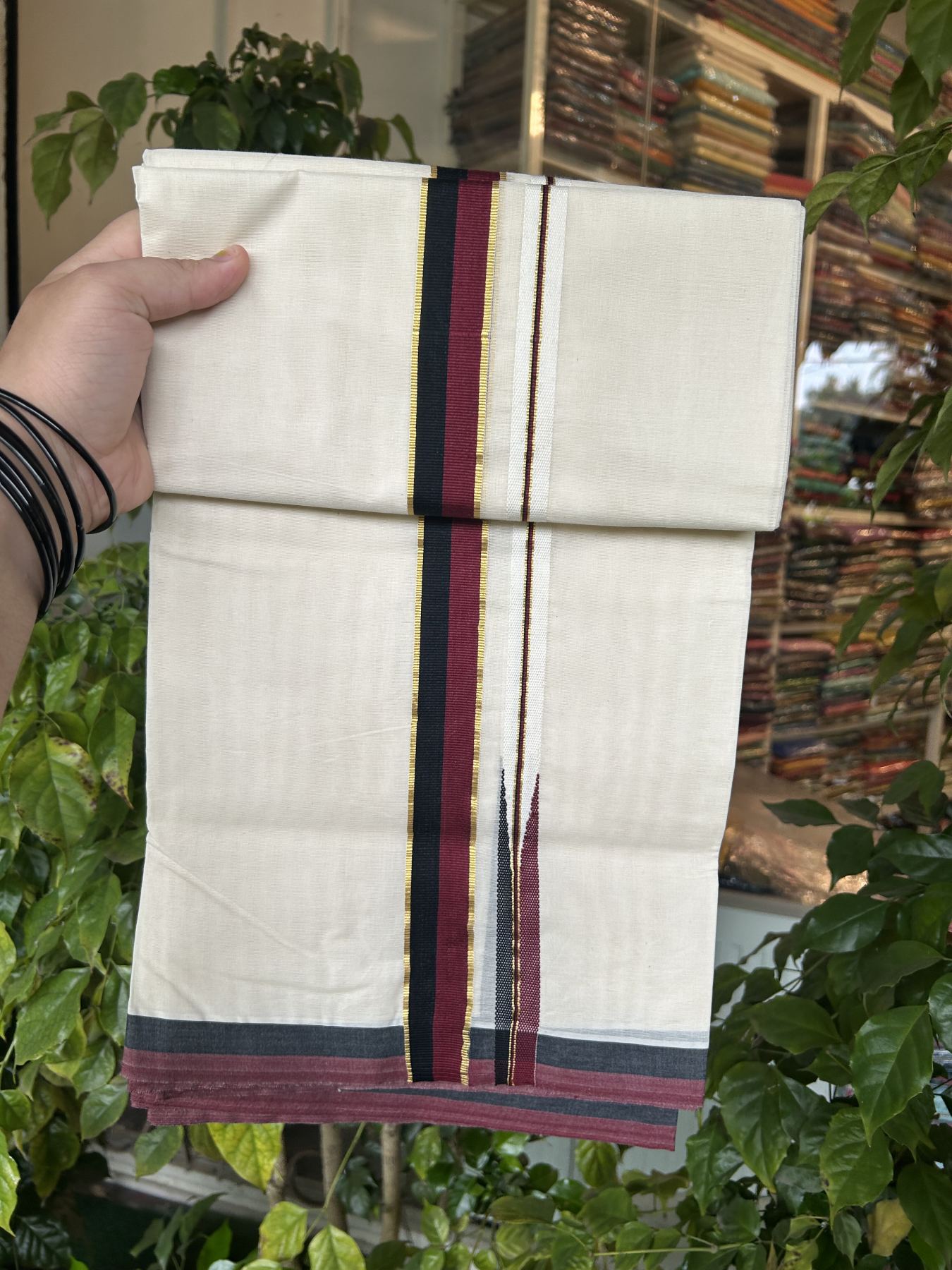 Dmk Veshti - 20% Discount !! KaithariKada Balaramapuram Double Off White - (Unbleached) Mundu/Dhoti - 100X100 - 3 cm Puliyilakkara Kasav Maroon & Black Chutty Kara 4 meters (8.5 Muzham) -  4 KK5325 ASH