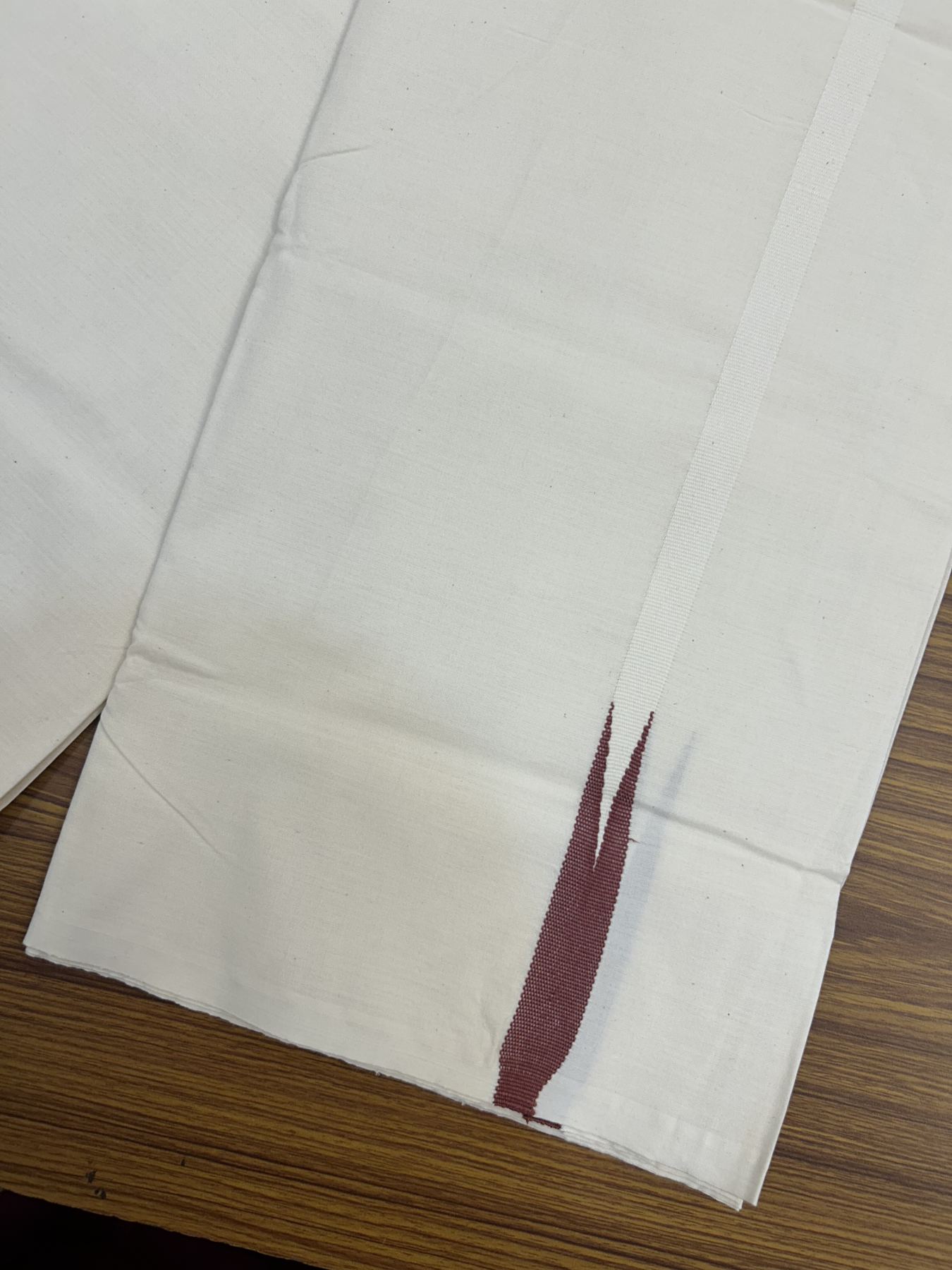 20% Discount ! KaithariKada Balaramapuram 100% Cotton Single Off White (Unbleached) Mundu/Dhoti- Twisted 100s Thread- 0.5 inch Puliyilakkara Brick Brown Chutty Kara  (2 meter / 4 muzham)- 2 KK5324 ASH - Border Stitched