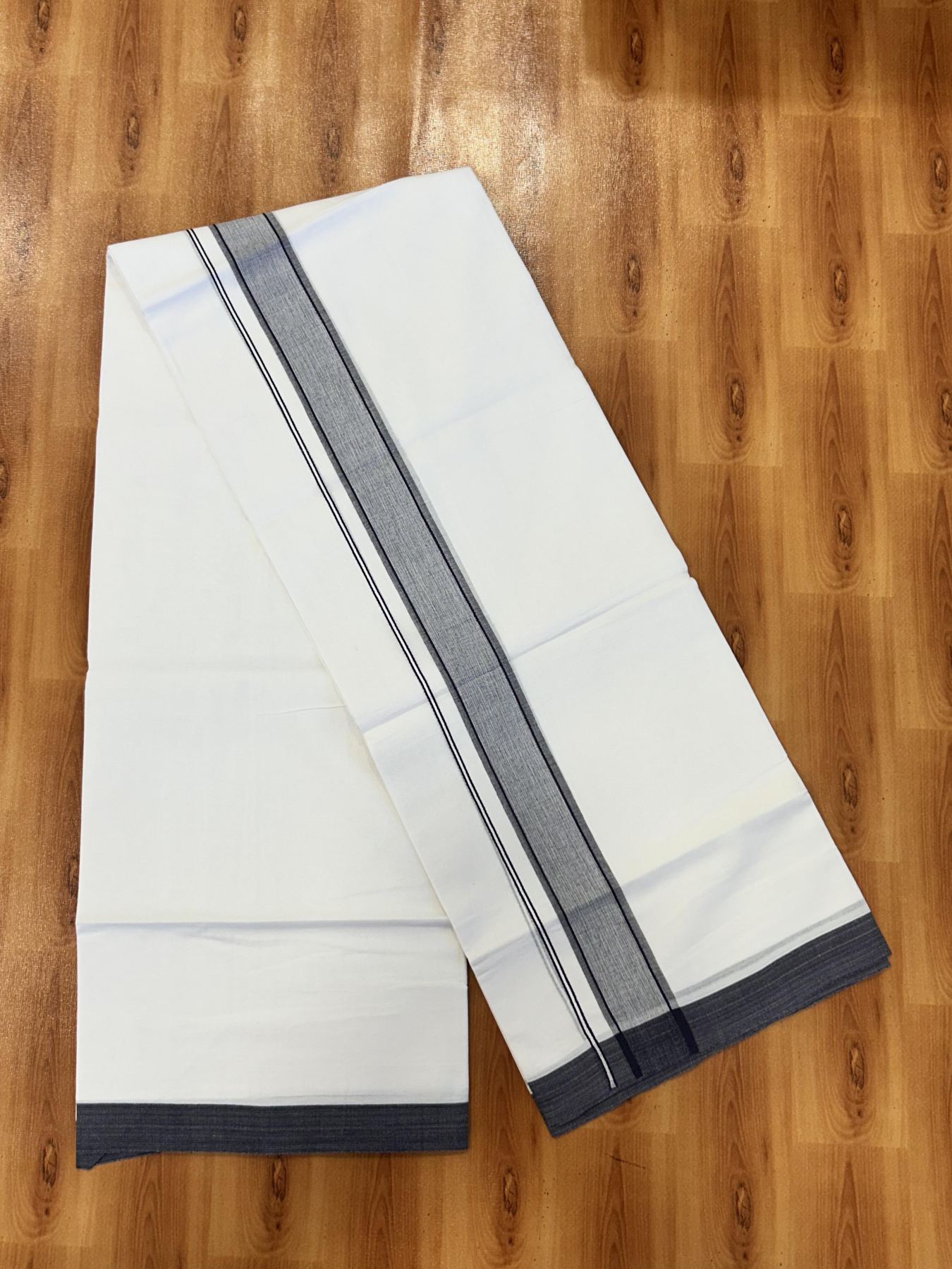 Double Pure White Mundu/Dhoti - 20% Discount !! KaithariKada Balaramapuram 100% Cotton - 60s - 1.5 Inch Navy Blue Shaded Striped Kara - 3.85 mtr ( 8 muzham) - 5 KK5425 PMC