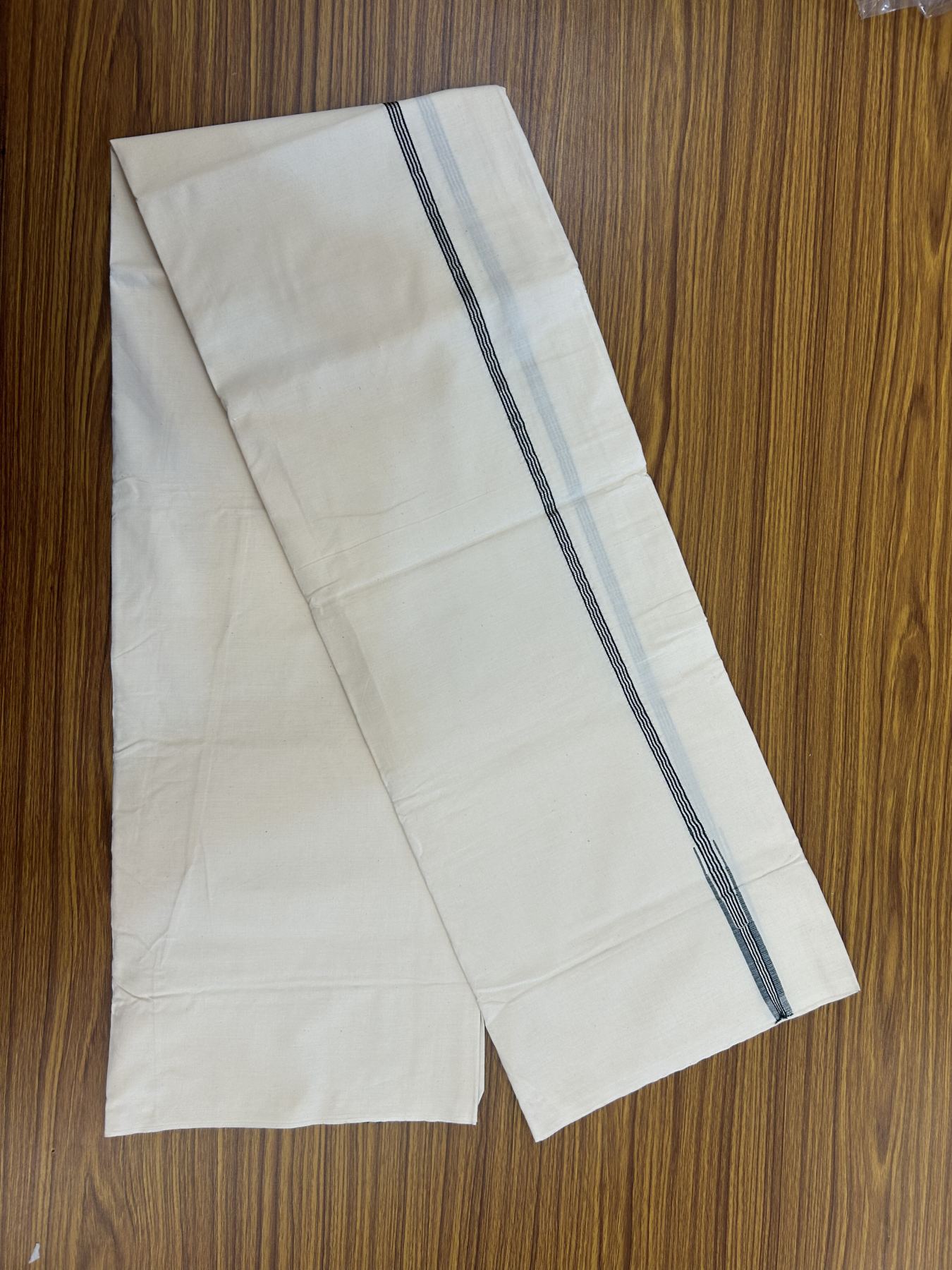 20% Discount ! KaithariKada Balaramapuram 100% Cotton Single Off White (Unbleached) Mundu/Dhoti- Twisted 100s Thread- 0.5 inch Puliyilakkara Silver Kasav & Green Chutty Kara  (2 meter / 4 muzham)- 5 KK5324 ASH - Border Stitched