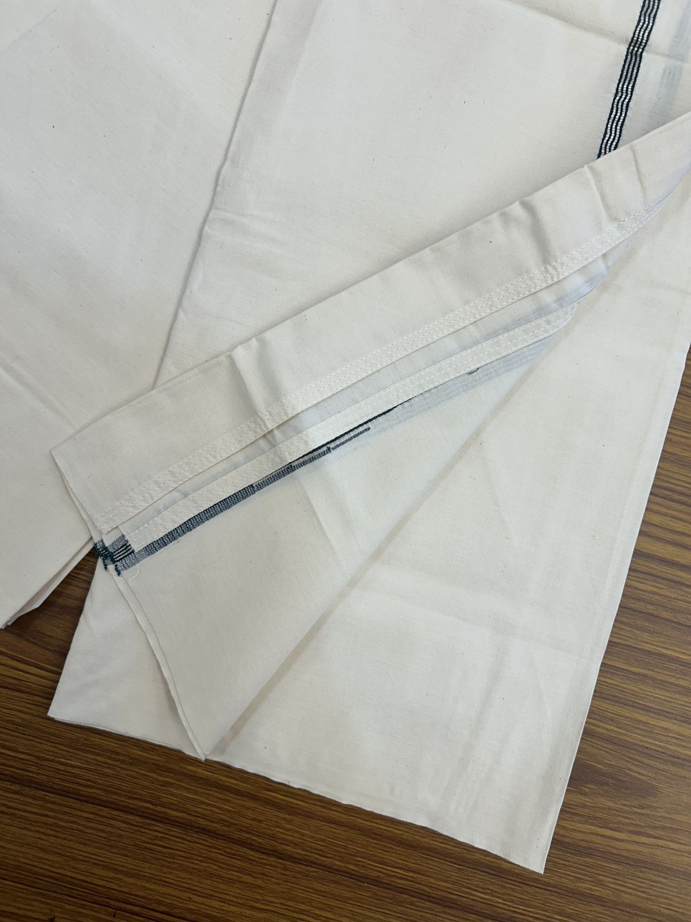 20% Discount ! KaithariKada Balaramapuram 100% Cotton Single Off White (Unbleached) Mundu/Dhoti- Twisted 100s Thread- 0.5 inch Puliyilakkara Silver Kasav & Green Chutty Kara  (2 meter / 4 muzham)- 5 KK5324 ASH - Border Stitched