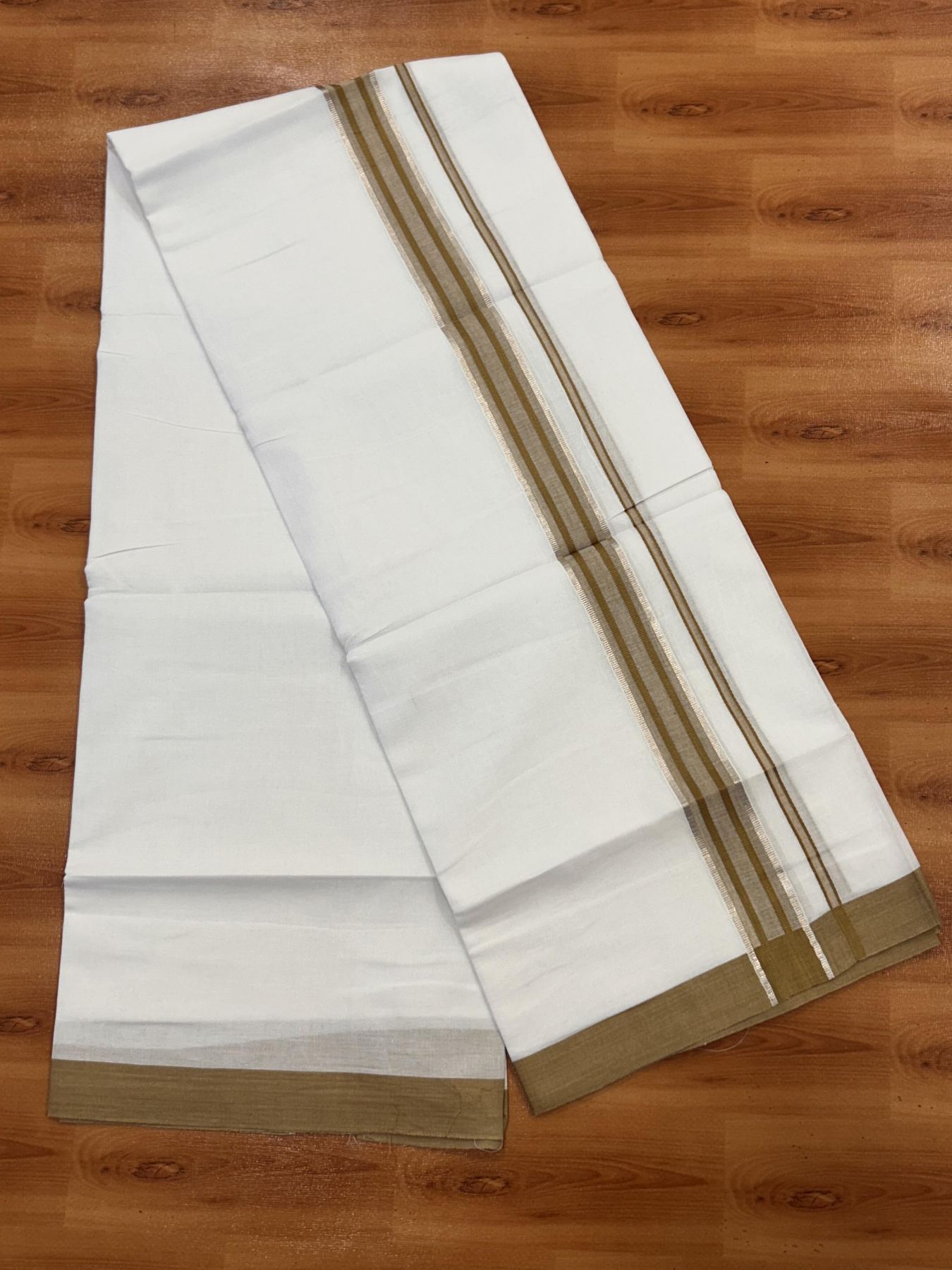Double Pure White Mundu/Dhoti - 20% Discount !! KaithariKada Balaramapuram 100% Cotton - 60s - 1.25 Inch Golden Brown Shaded Silver Kasav Striped Kara - 3.85 mtr ( 8 muzham) - 16 KK5425 PMC