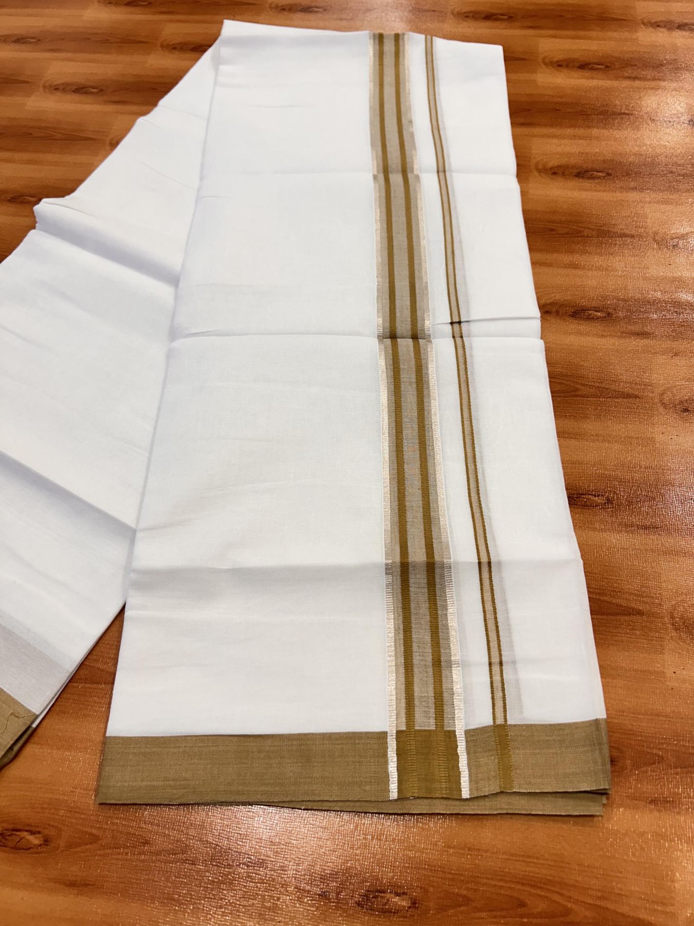 Double Pure White Mundu/Dhoti - 20% Discount !! KaithariKada Balaramapuram 100% Cotton - 60s - 1.25 Inch Golden Brown Shaded Silver Kasav Striped Kara - 3.85 mtr ( 8 muzham) - 16 KK5425 PMC