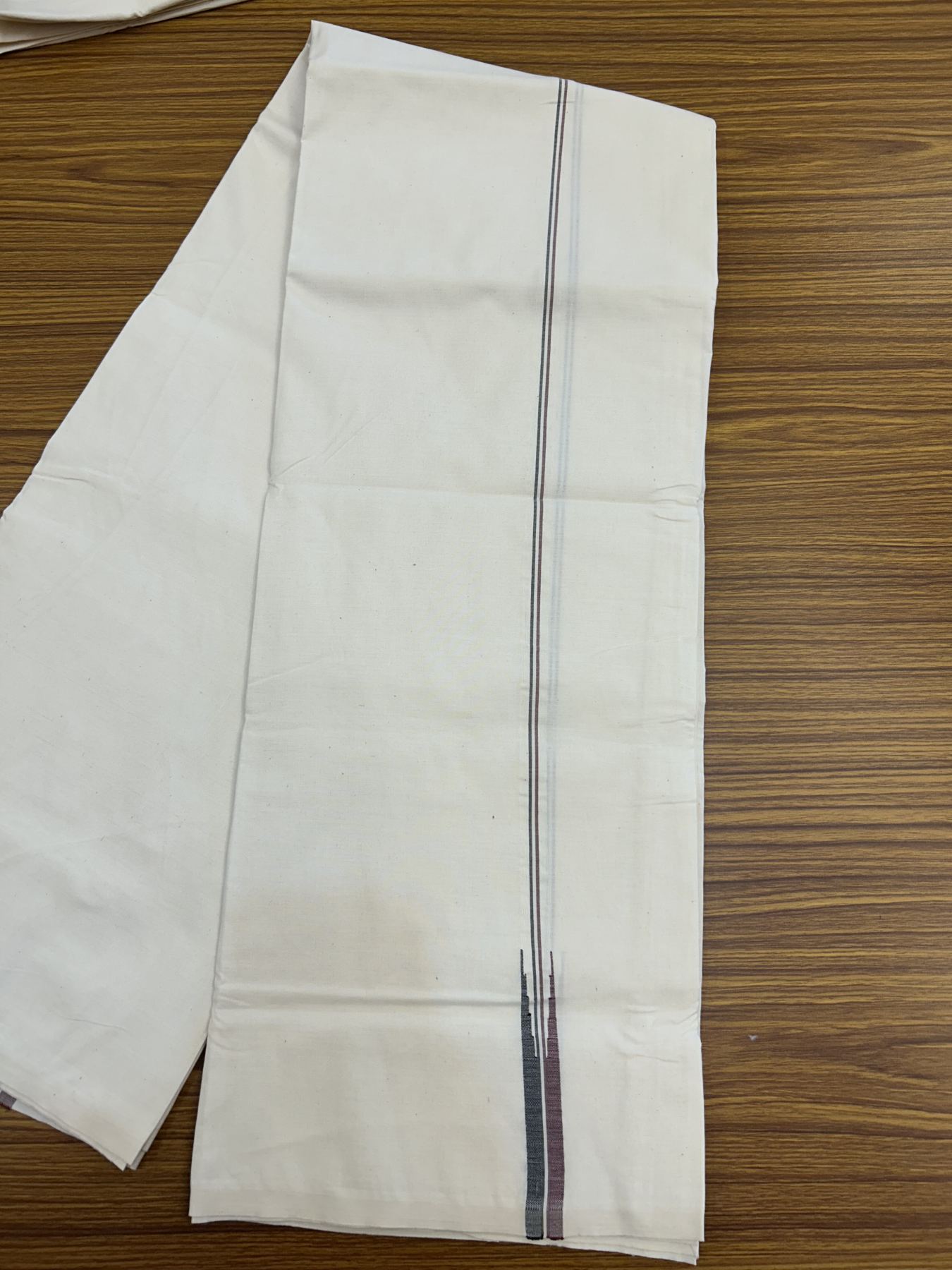 Admk Veshti 20% Discount KaithariKada Balaramapuram 100% Cotton Single Off White (Unbleached) Mundu/Dhoti-100X100- 1 cm Puliyilakkara Maroon & Black Chutty Kara (2 metre / 4 muzham) - 12 KK5324 ASH - Border Stitched