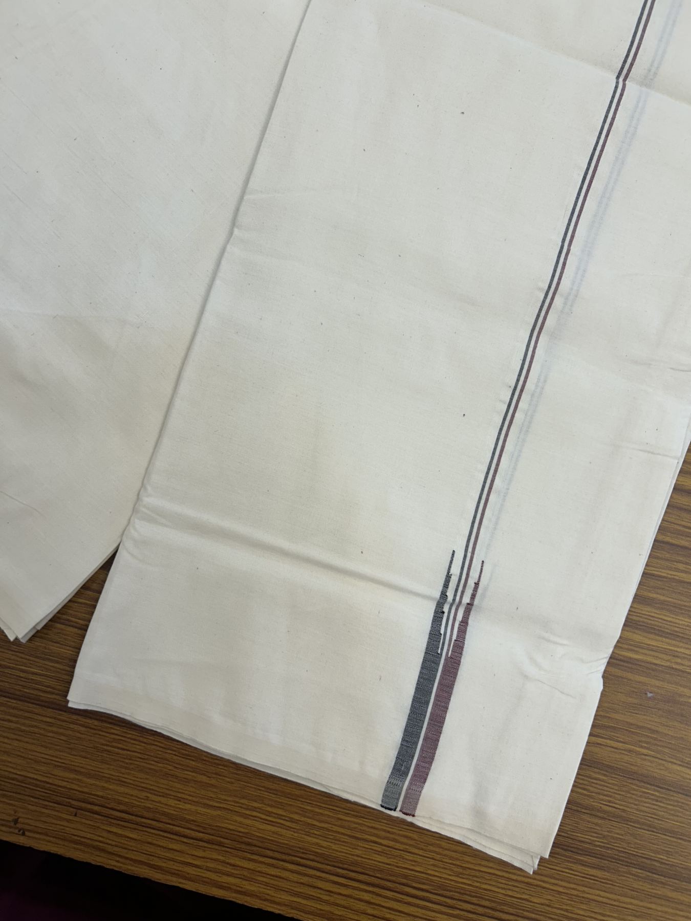 Admk Veshti 20% Discount KaithariKada Balaramapuram 100% Cotton Single Off White (Unbleached) Mundu/Dhoti-100X100- 1 cm Puliyilakkara Maroon & Black Chutty Kara (2 metre / 4 muzham) - 12 KK5324 ASH - Border Stitched