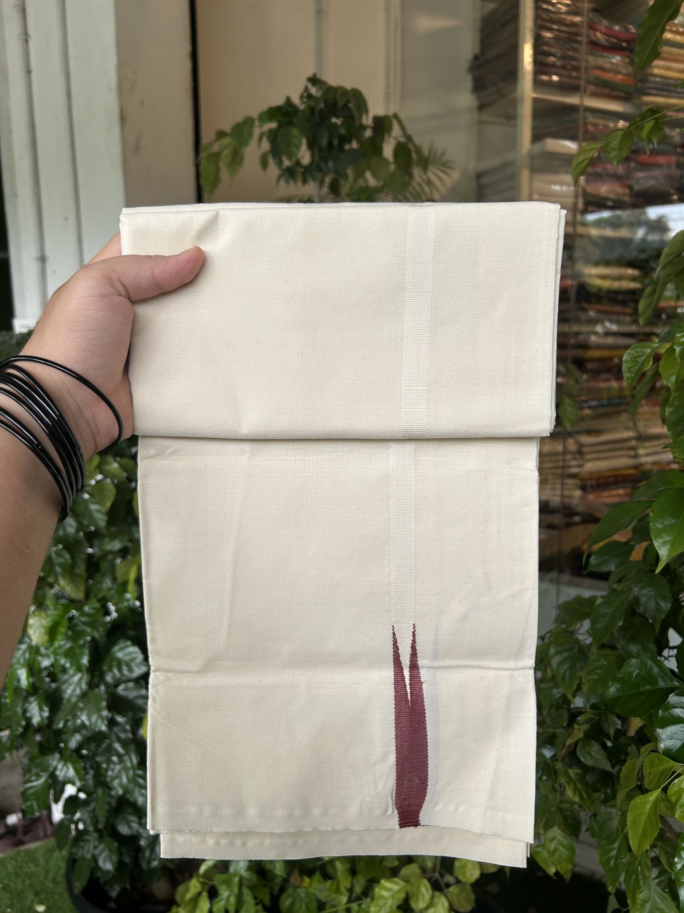 20% Discount ! KaithariKada Balaramapuram 100% Cotton Single Off White (Unbleached) Mundu/Dhoti- Twisted 100s Thread- 0.5 inch Puliyilakkara Brick Brown Chutty Kara  (2 meter / 4 muzham)- 2 KK5324 ASH - Border Stitched